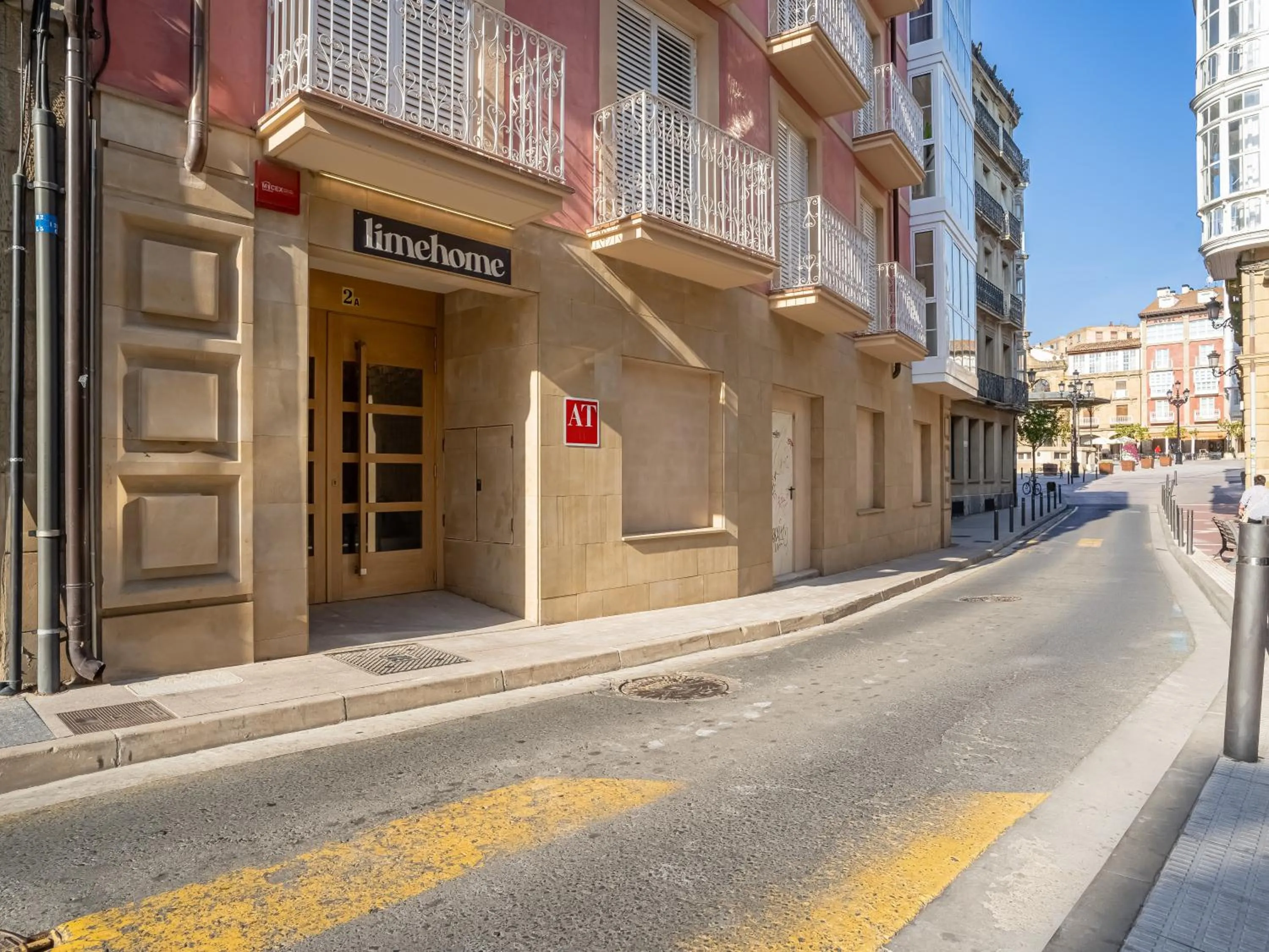 Facade/entrance in Limehome Haro Calle de la Vega