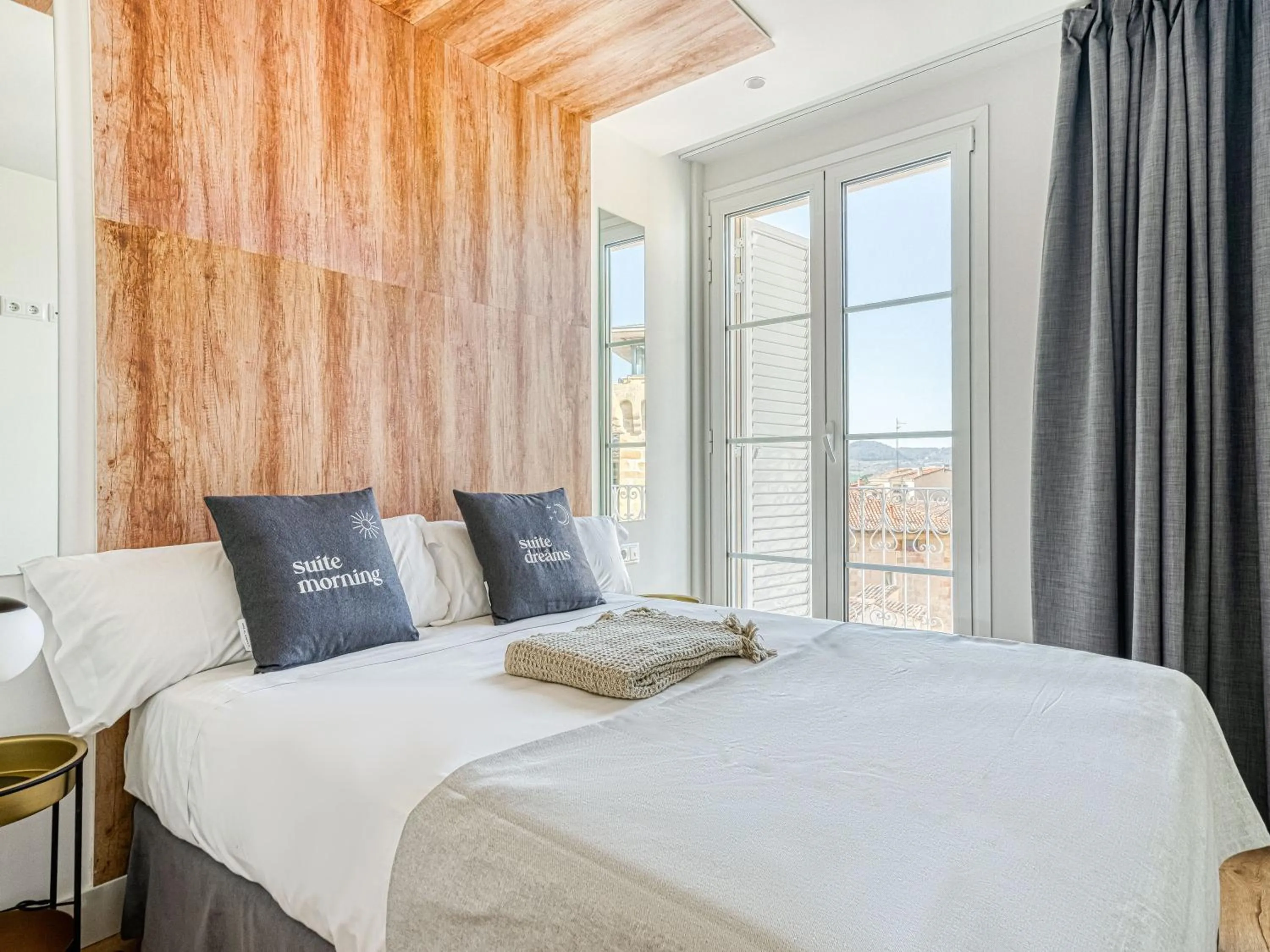 Bed in Limehome Haro Calle de la Vega