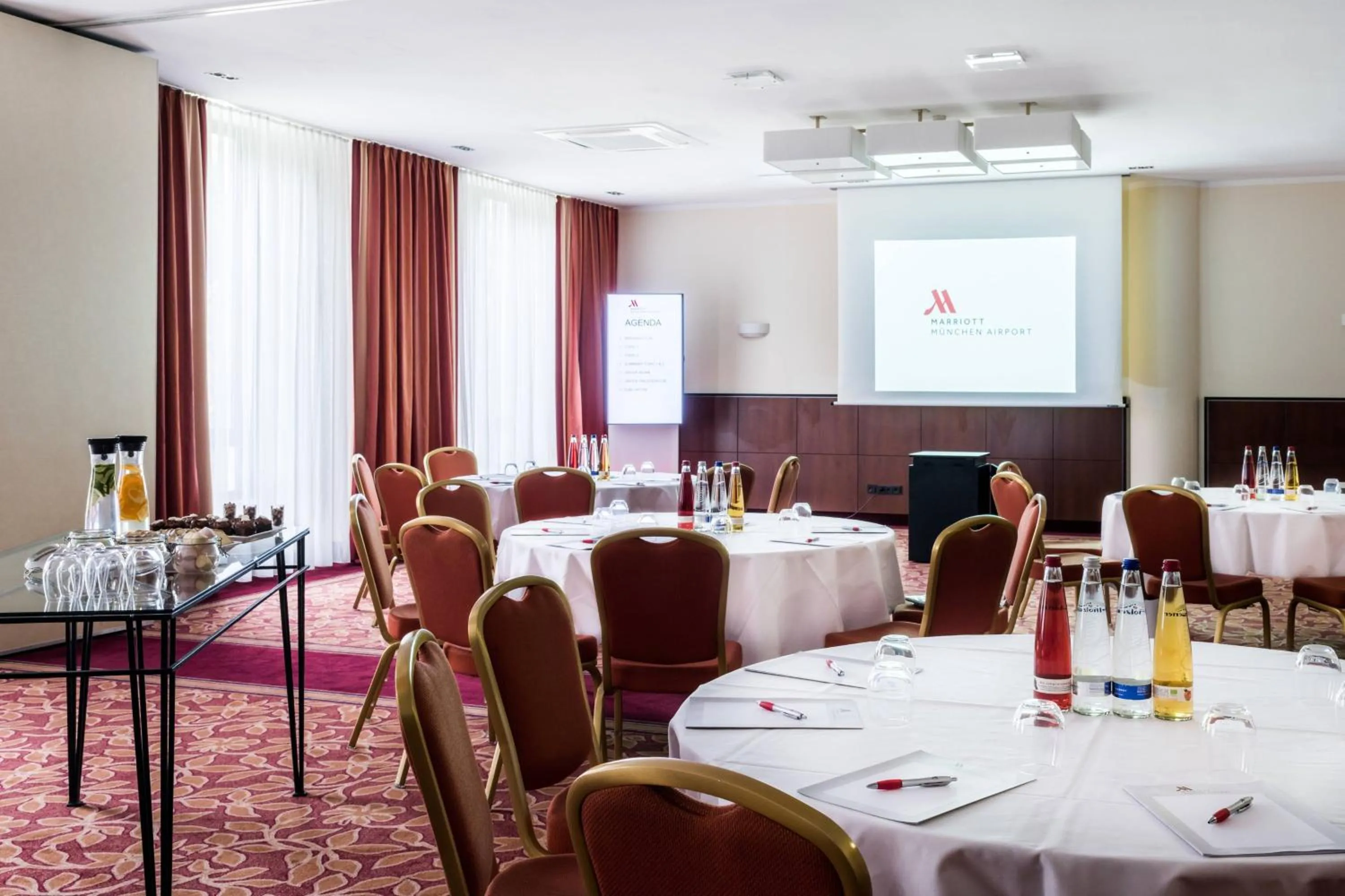 Meeting/conference room in Munich Airport Marriott Hotel