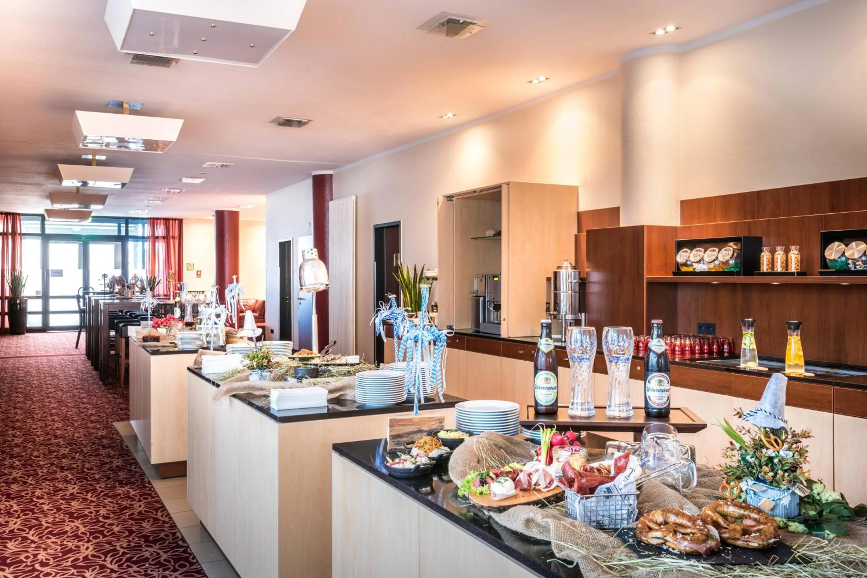 Lobby or reception in Munich Airport Marriott Hotel