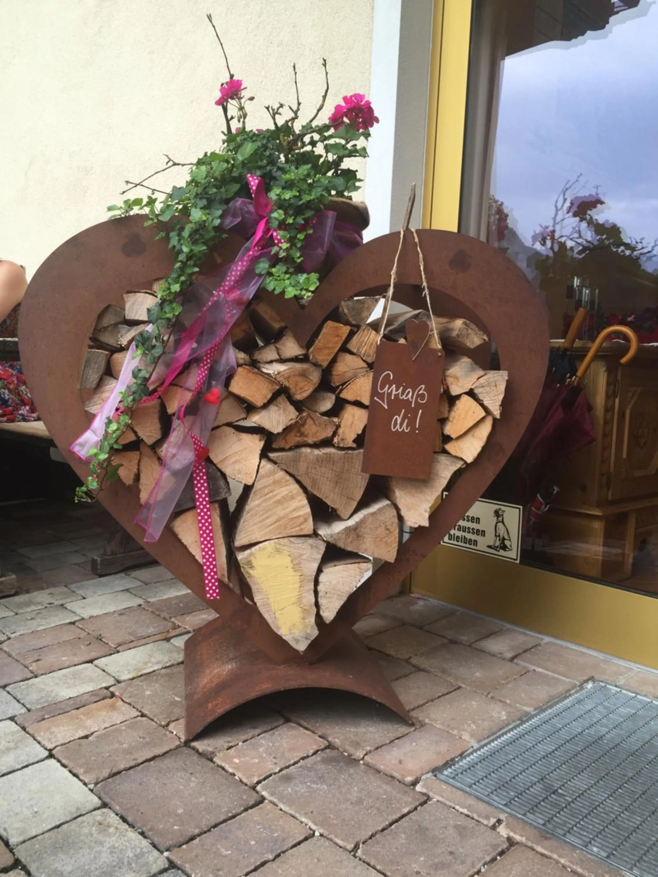 Decorative detail in Hotel Mariasteinerhof