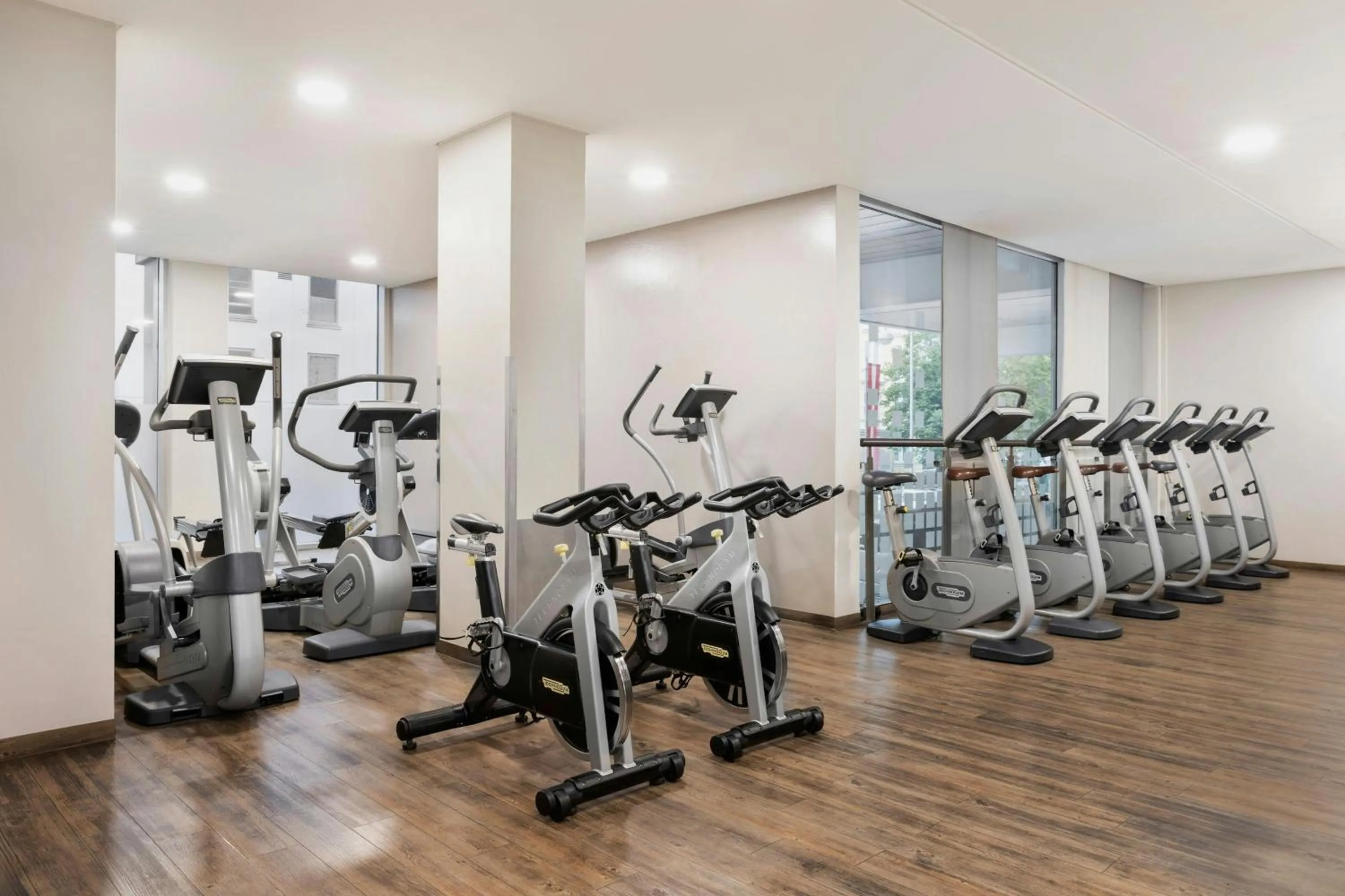 Fitness centre/facilities in Courtyard by Marriott Linz