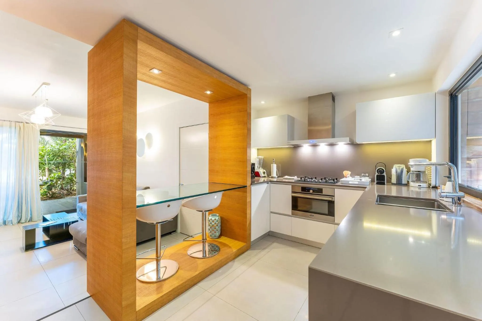 Kitchen or kitchenette in Rêve de Saint Barth - Vue Mer - Piscine Chauffée & Jacuzzi