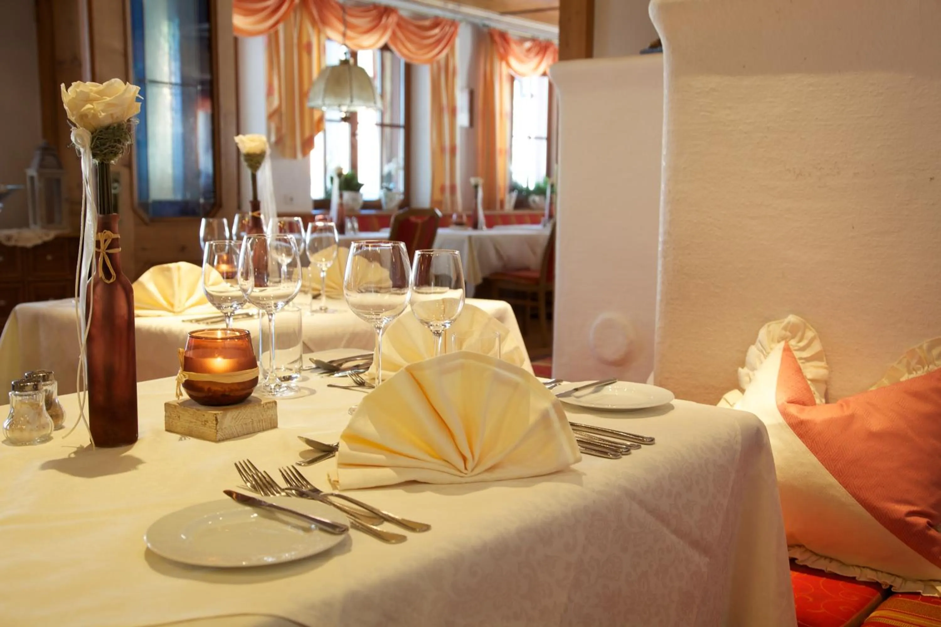 Restaurant/places to eat in Naturparkhotel Adler