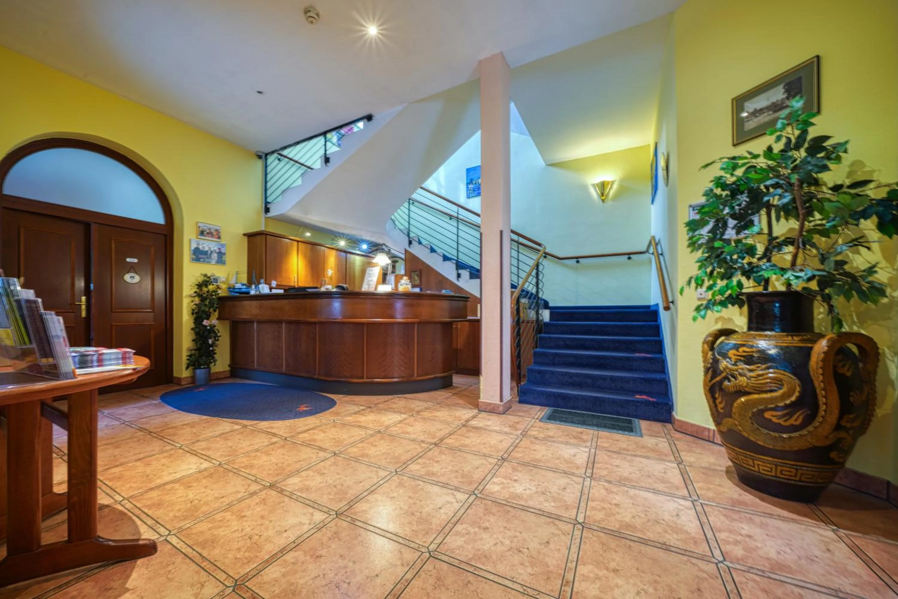 Lobby or reception in Hotel Seeblick Wismar