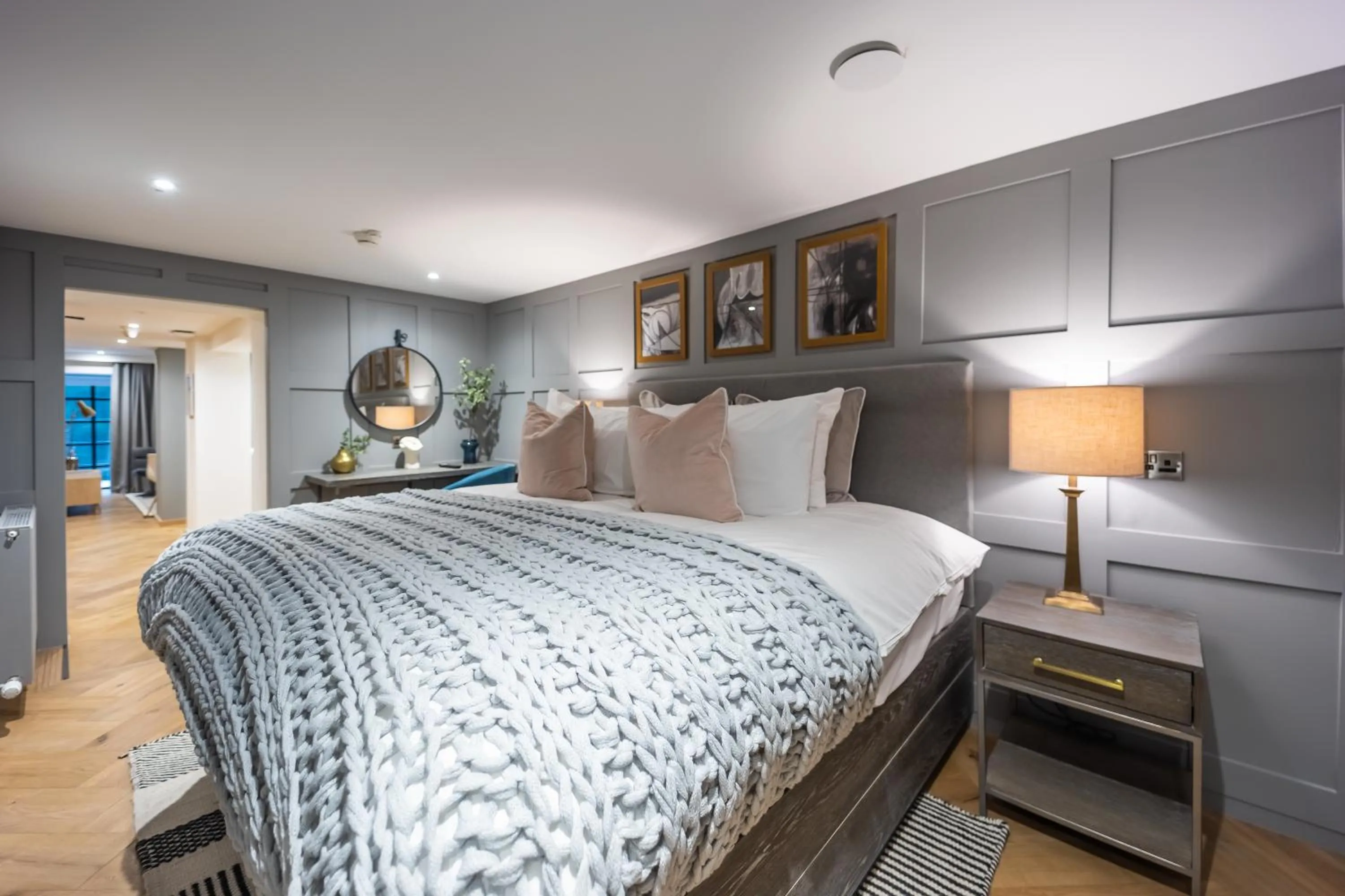 Bed in No1 Apartments Edinburgh - New Town