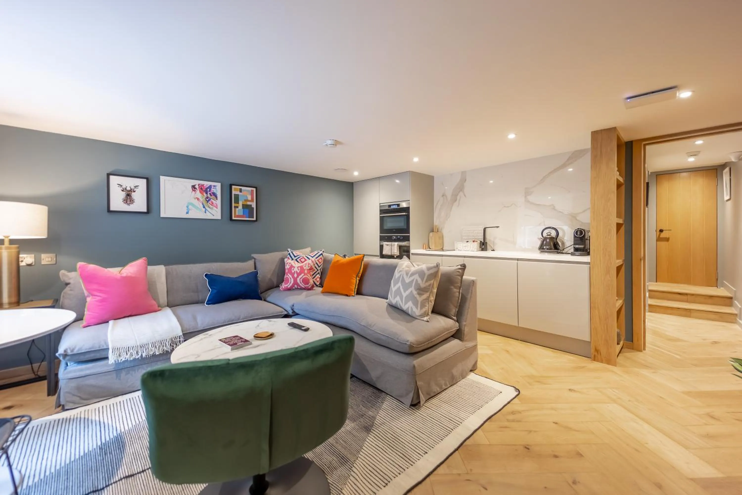 Kitchen or kitchenette in No1 Apartments Edinburgh - New Town