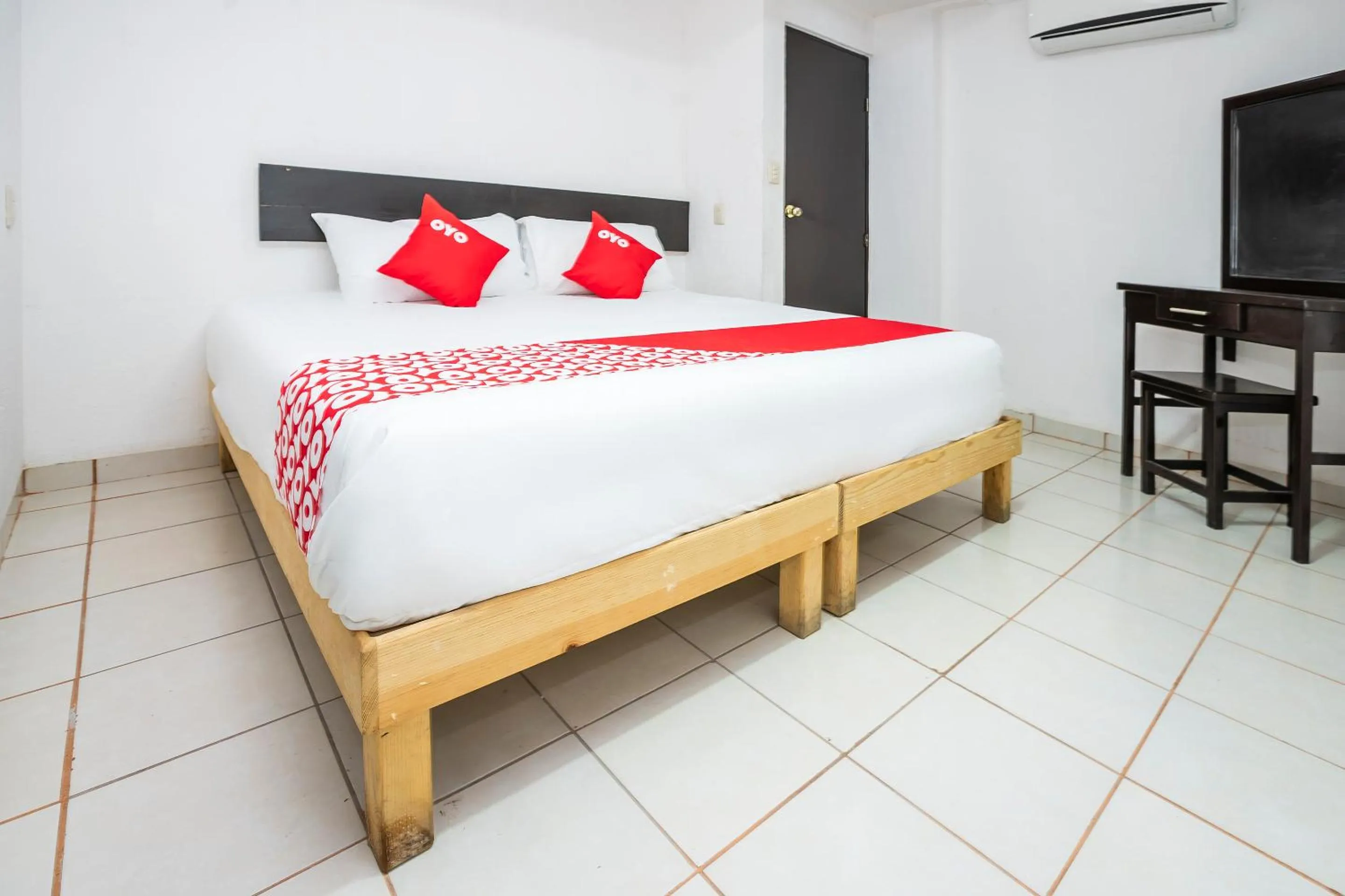 Bedroom in OYO Hotel Mexico