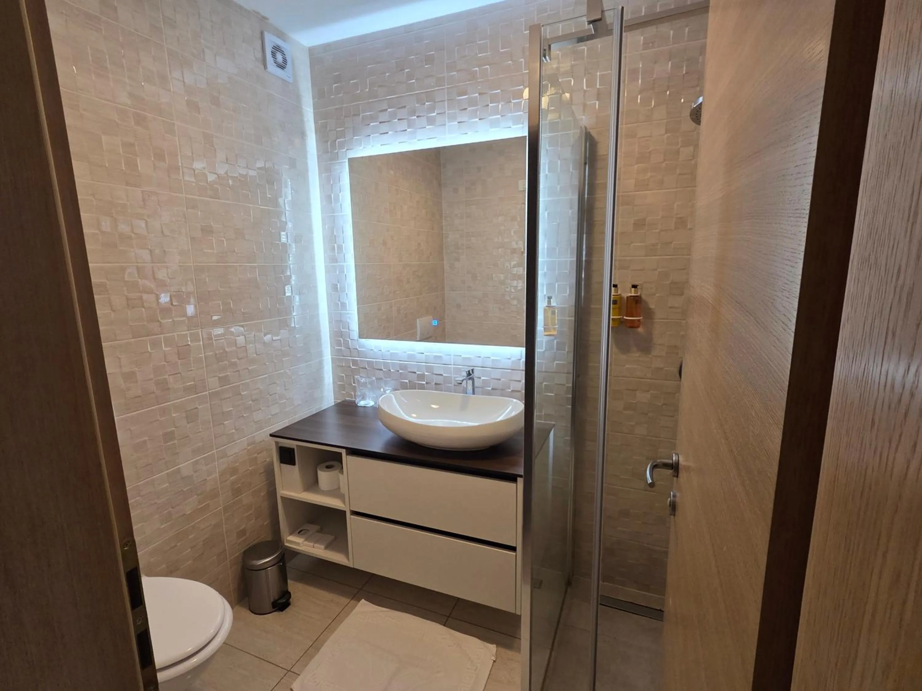 Bathroom in Hotel Amarilis