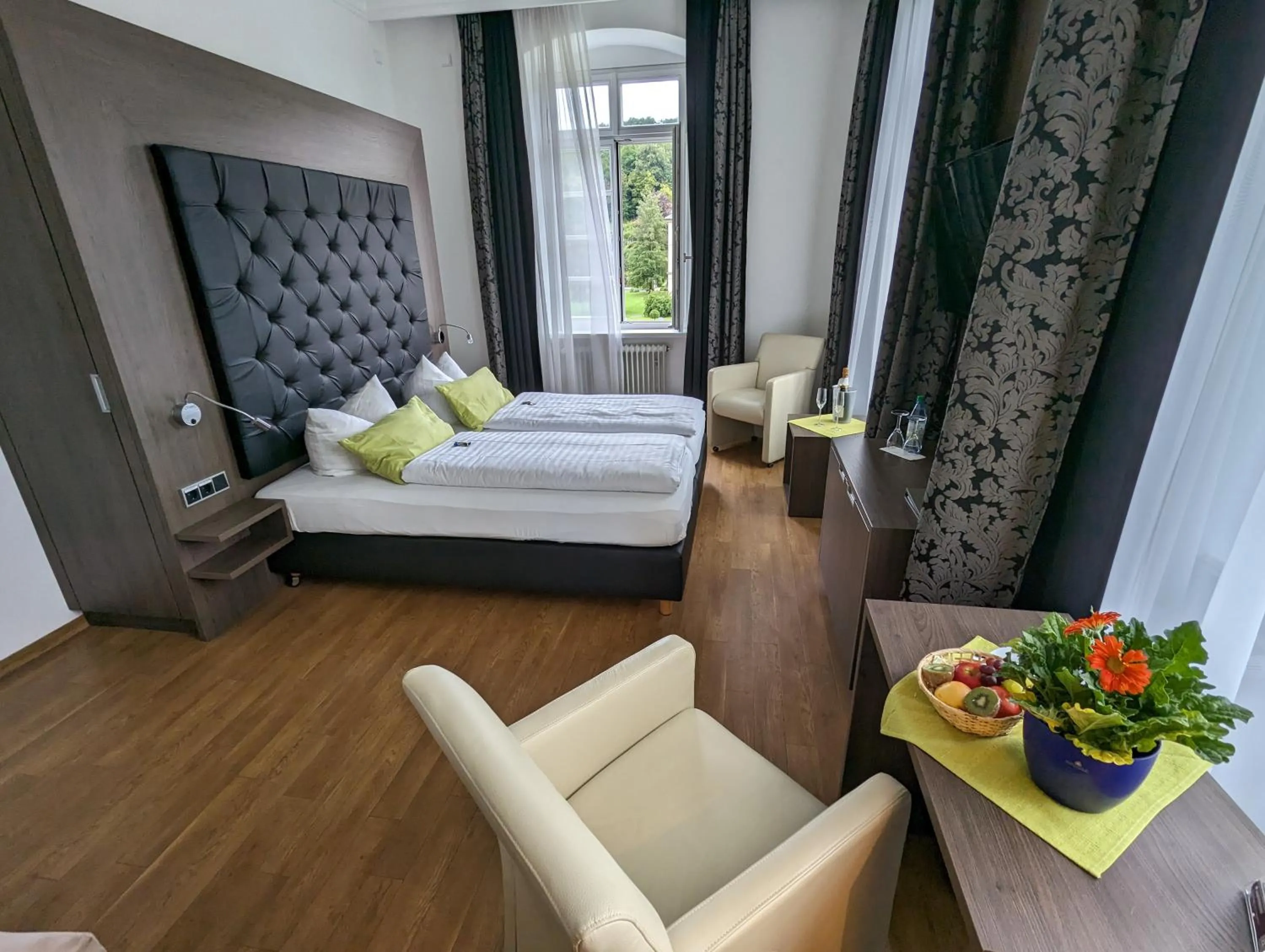 Bed in Badhotel Bad Brückenau