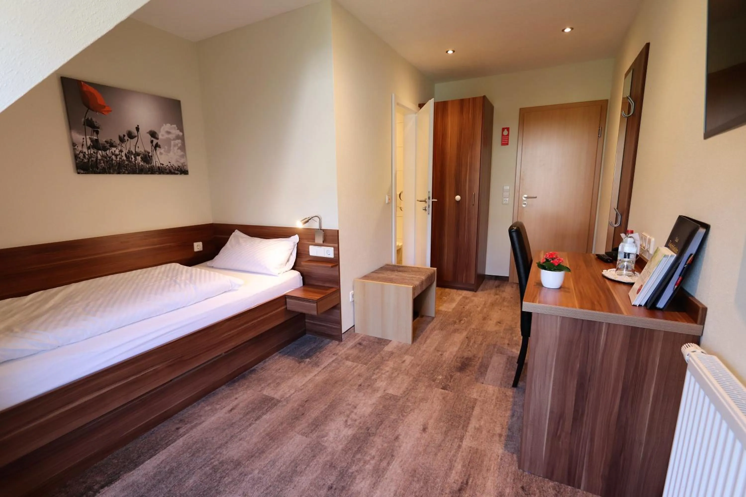 Photo of the whole room, Bed in Hotel Klosterbräustuben