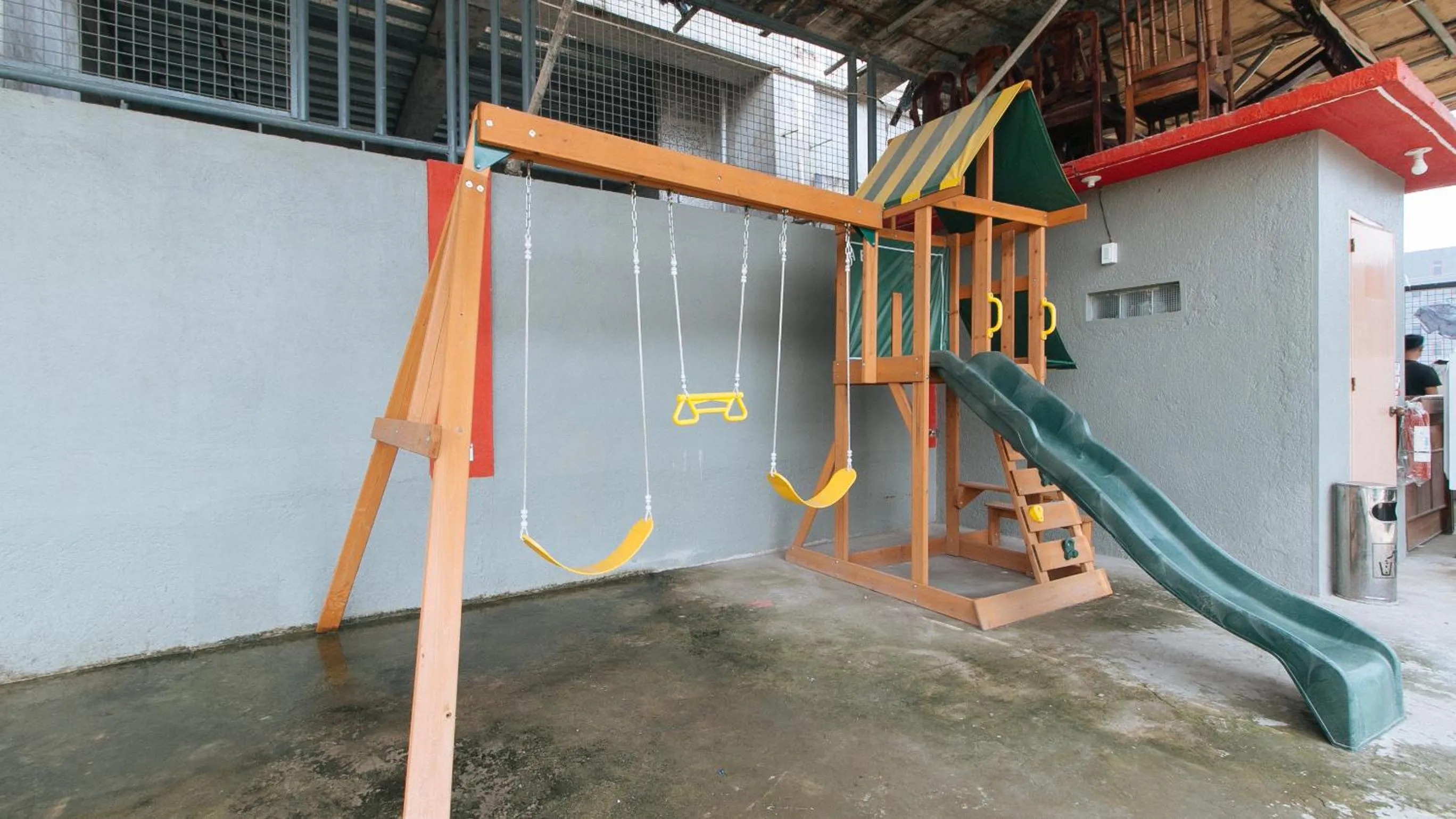 Children play ground in RedDoorz Plus near Tambo Paranaque