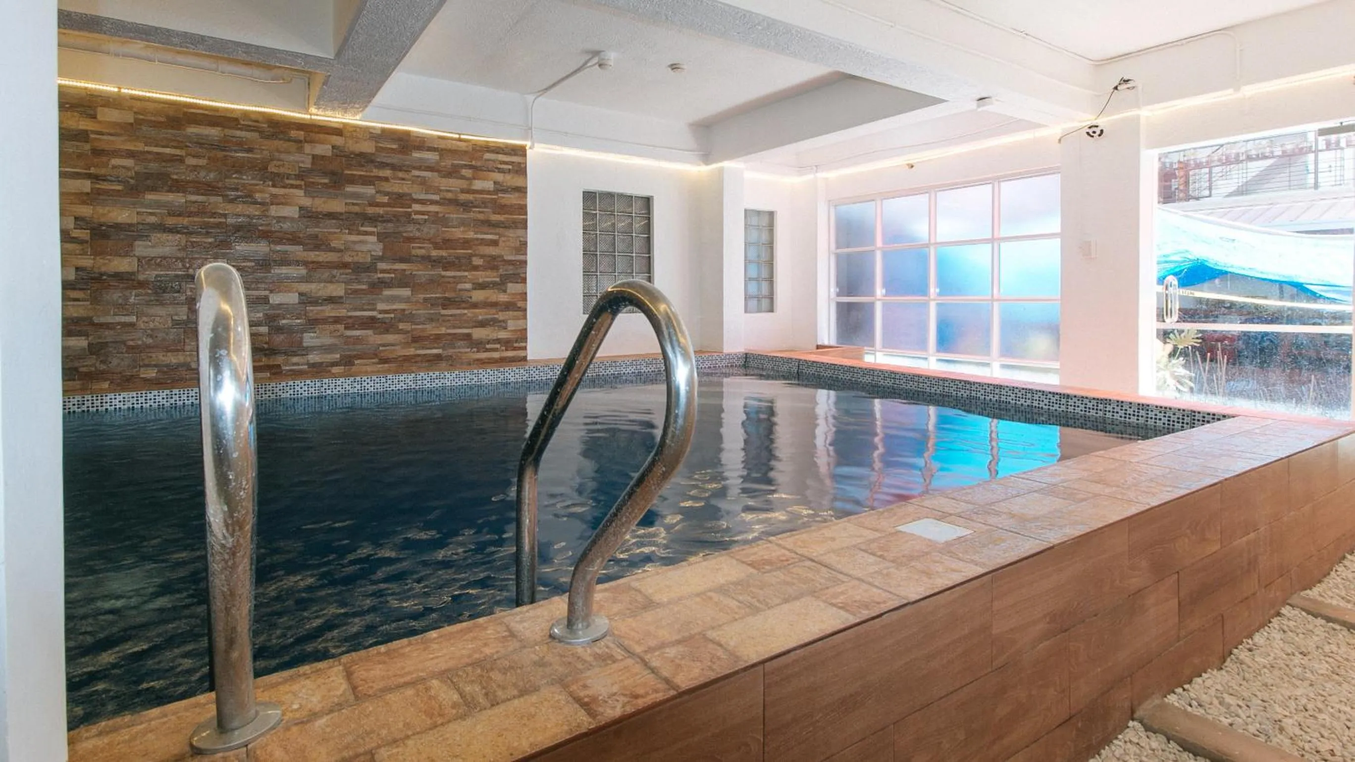 Pool view in RedDoorz Plus near Tambo Paranaque