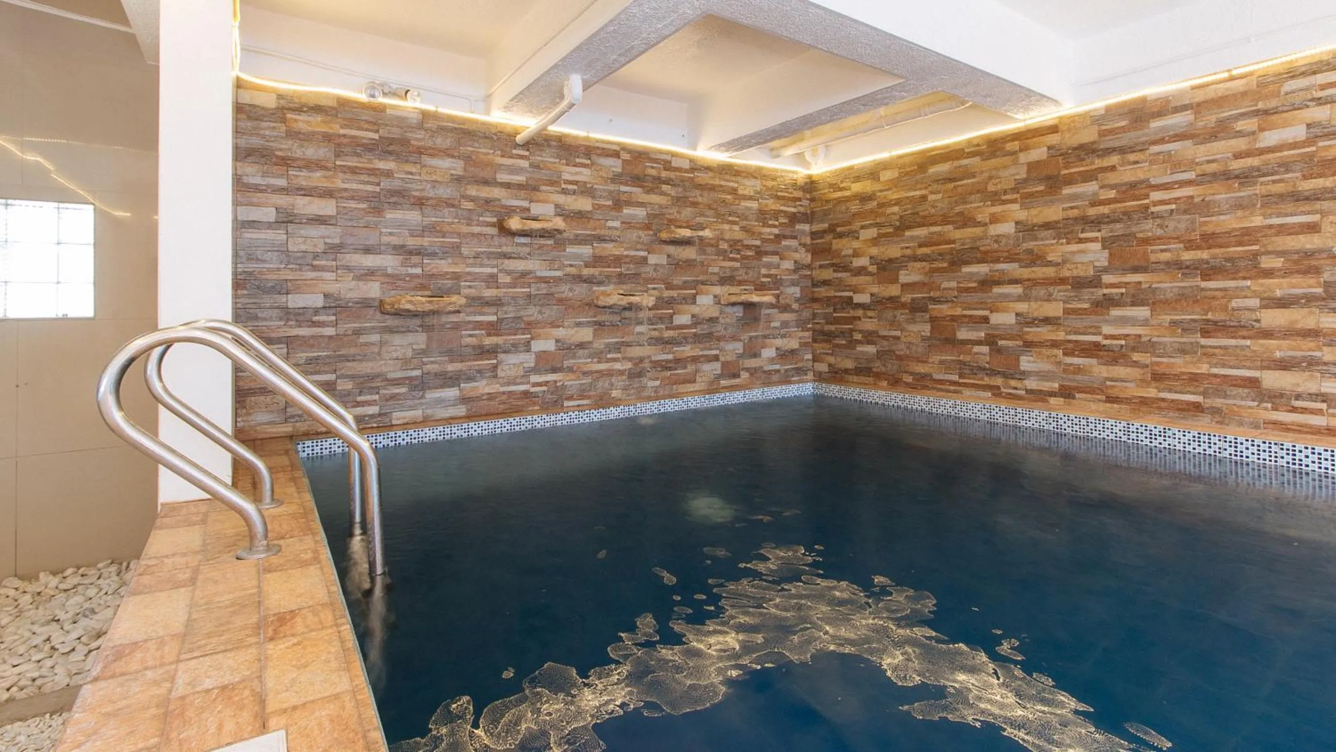 Pool view in RedDoorz Plus near Tambo Paranaque