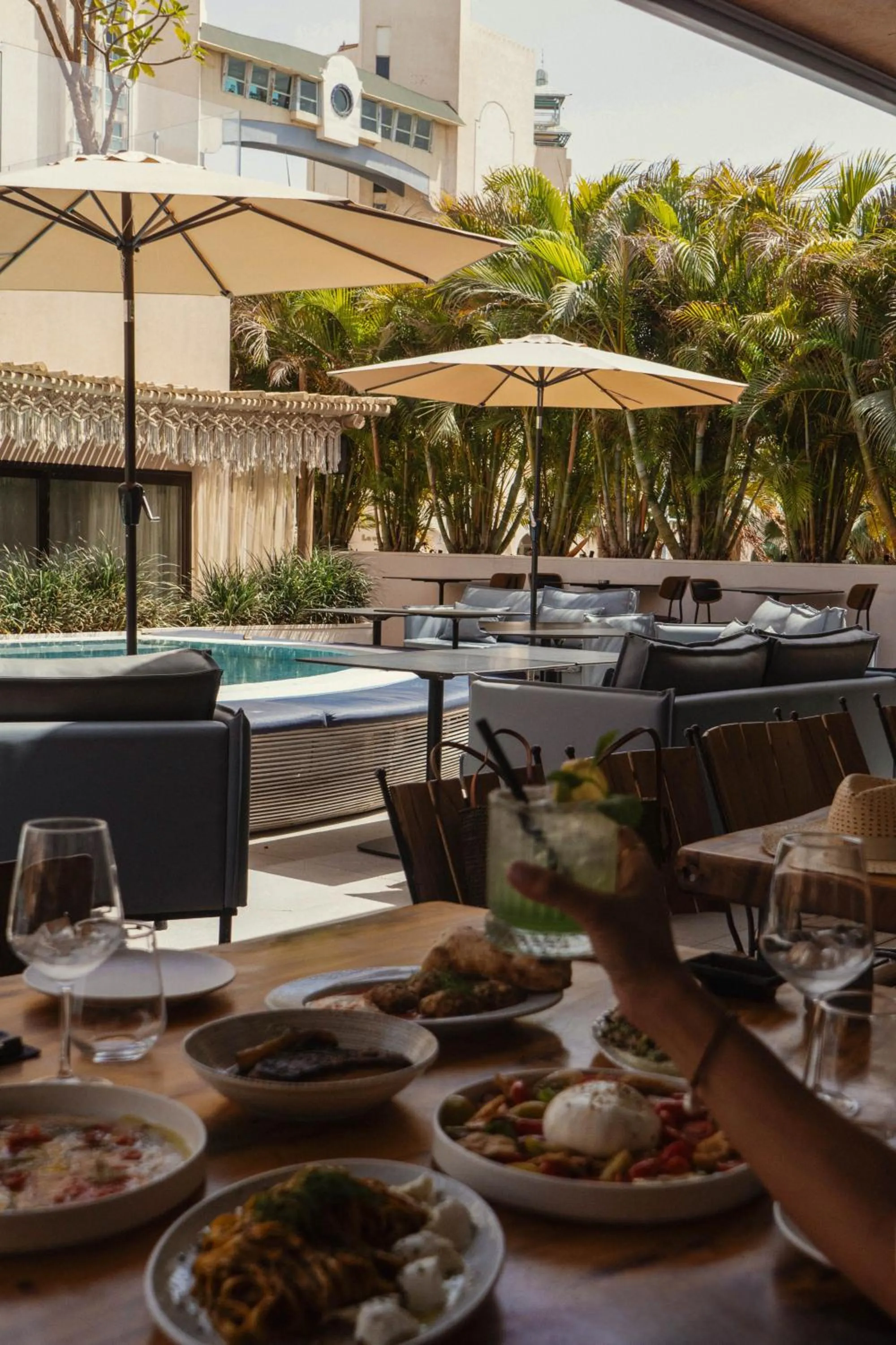 Restaurant/places to eat in NOW-VX adults only