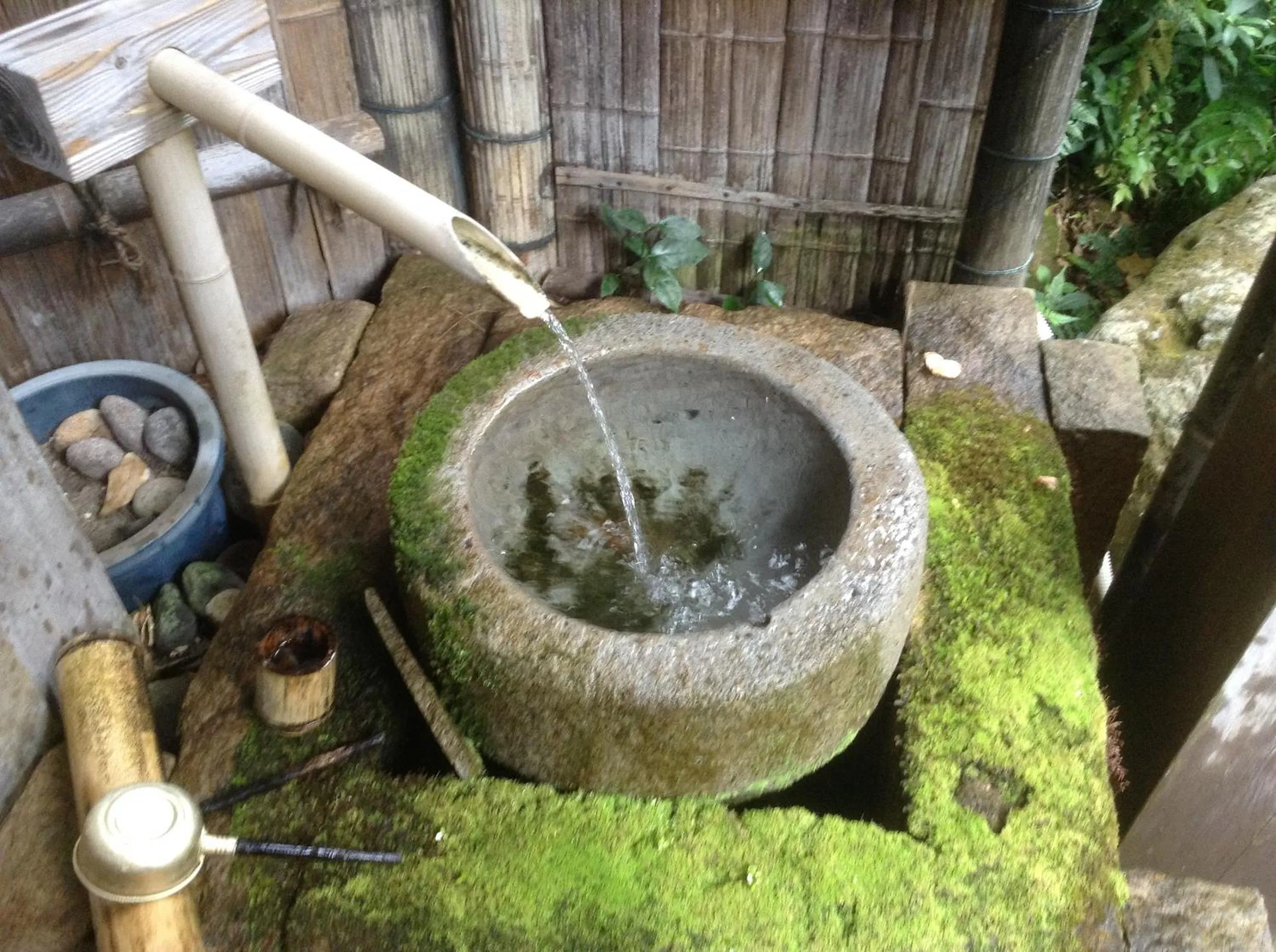 Decorative detail in Fumoto Ryokan