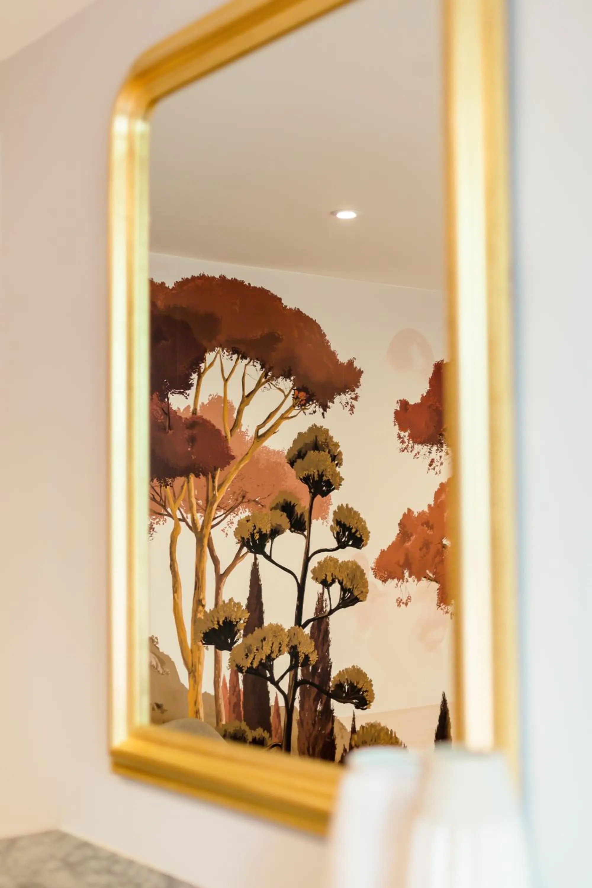 Decorative detail in UNE HISTOIRE DE FAMILLE