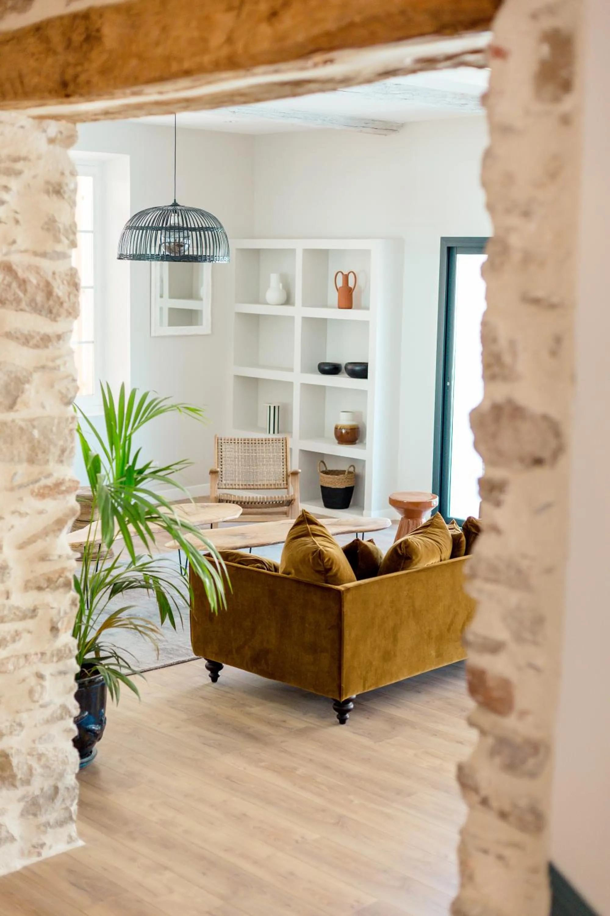 Communal lounge/ TV room in UNE HISTOIRE DE FAMILLE