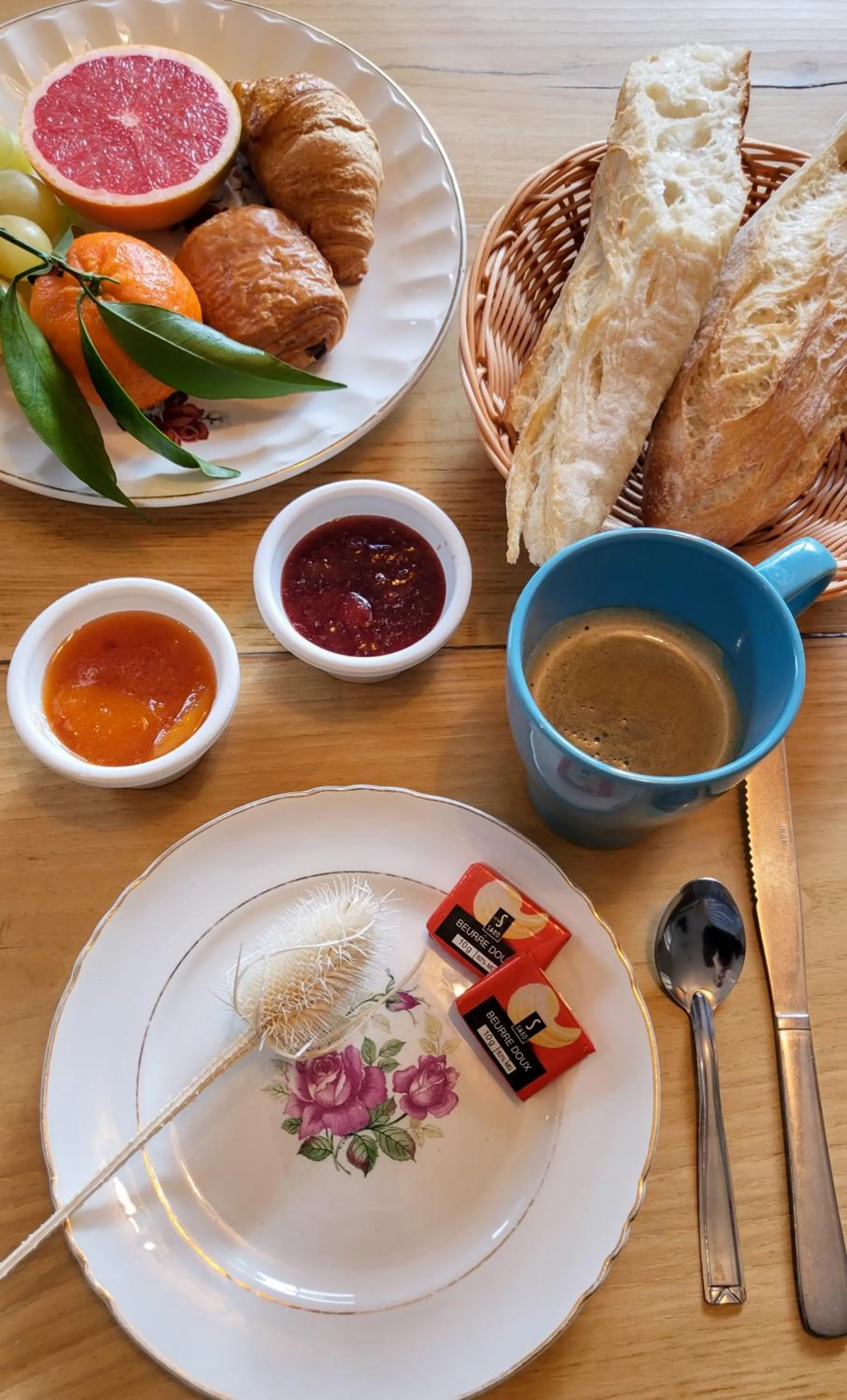 Breakfast in UNE HISTOIRE DE FAMILLE