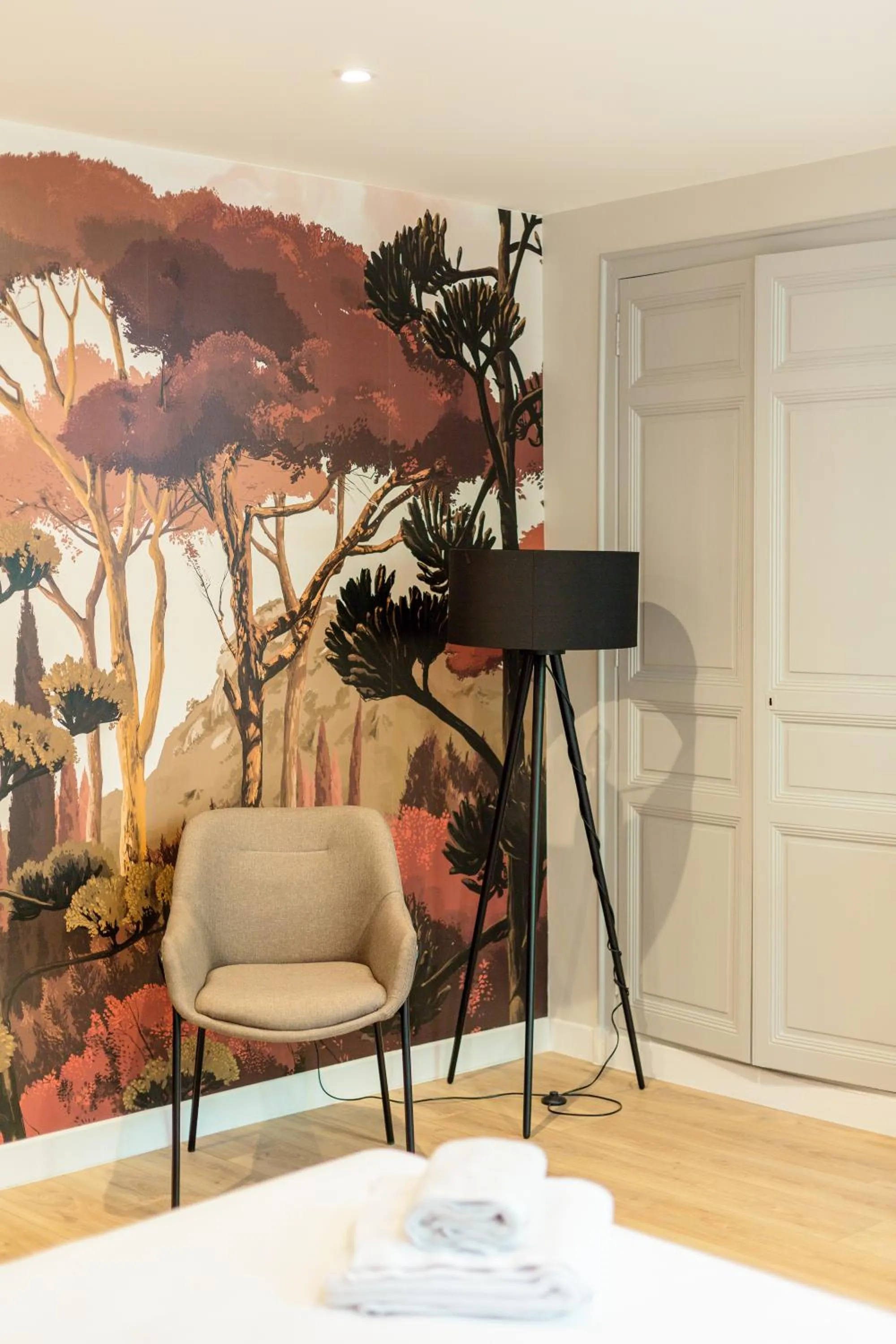 Decorative detail in UNE HISTOIRE DE FAMILLE