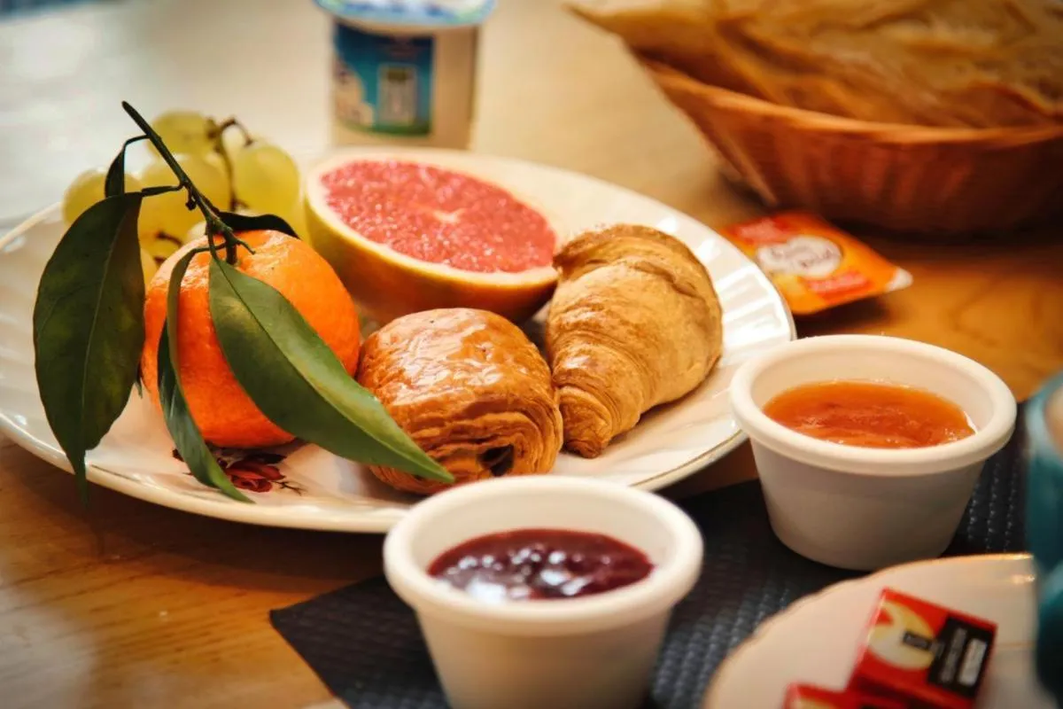 Breakfast in UNE HISTOIRE DE FAMILLE