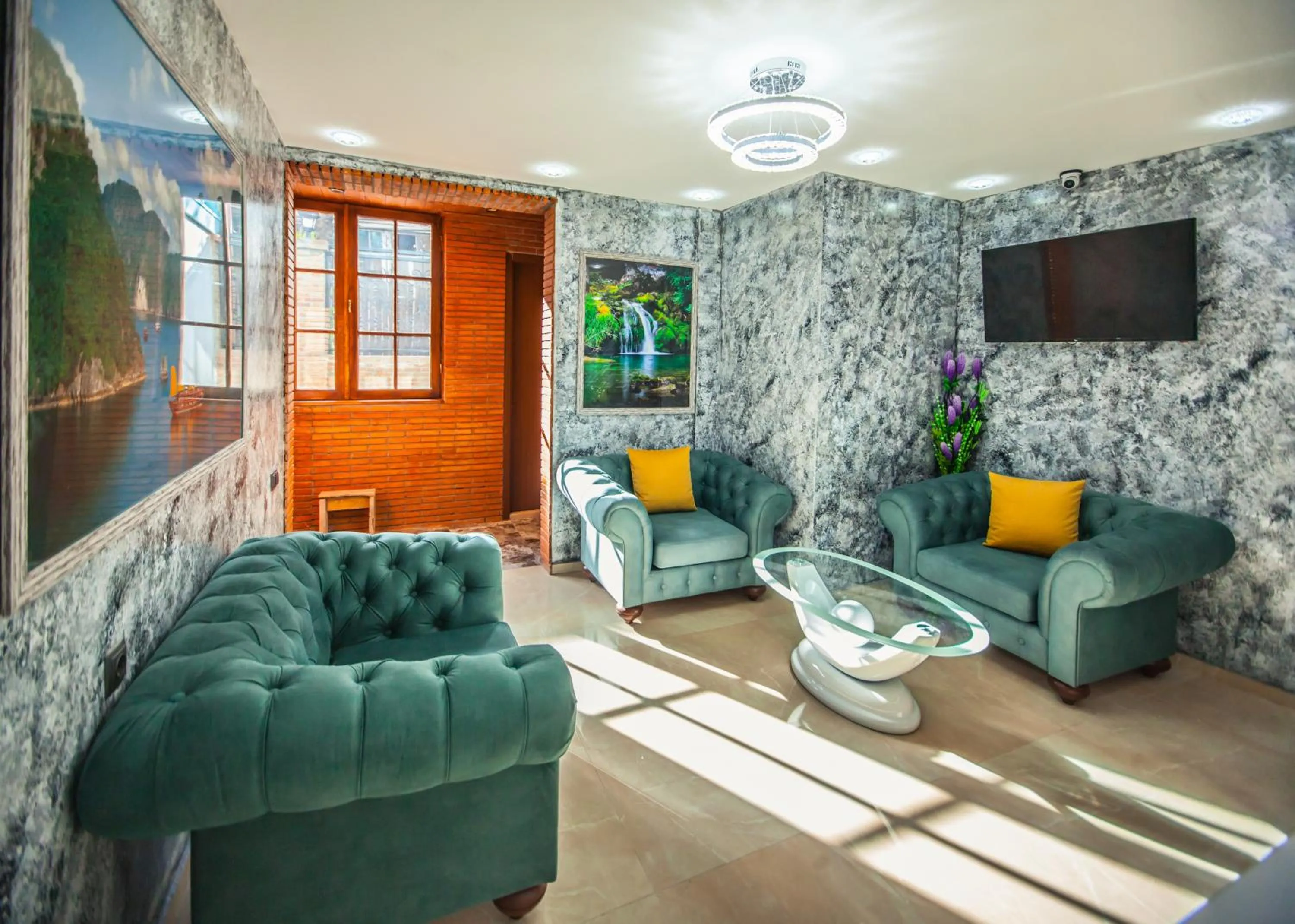 Lobby or reception in MUSMORE Boutique Hotel