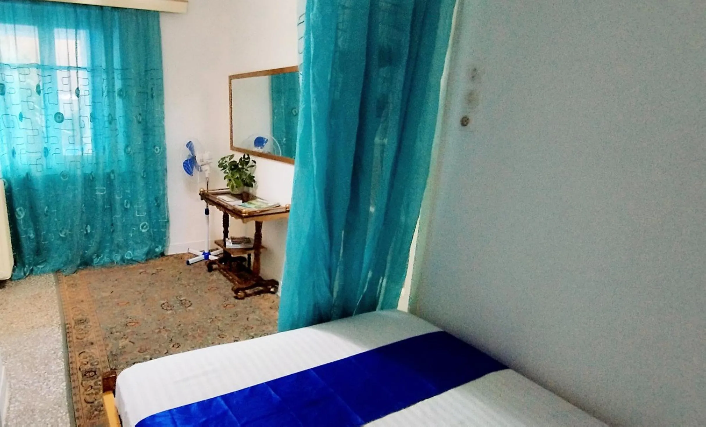 Bed in Cozy room in quiet neighbourhood