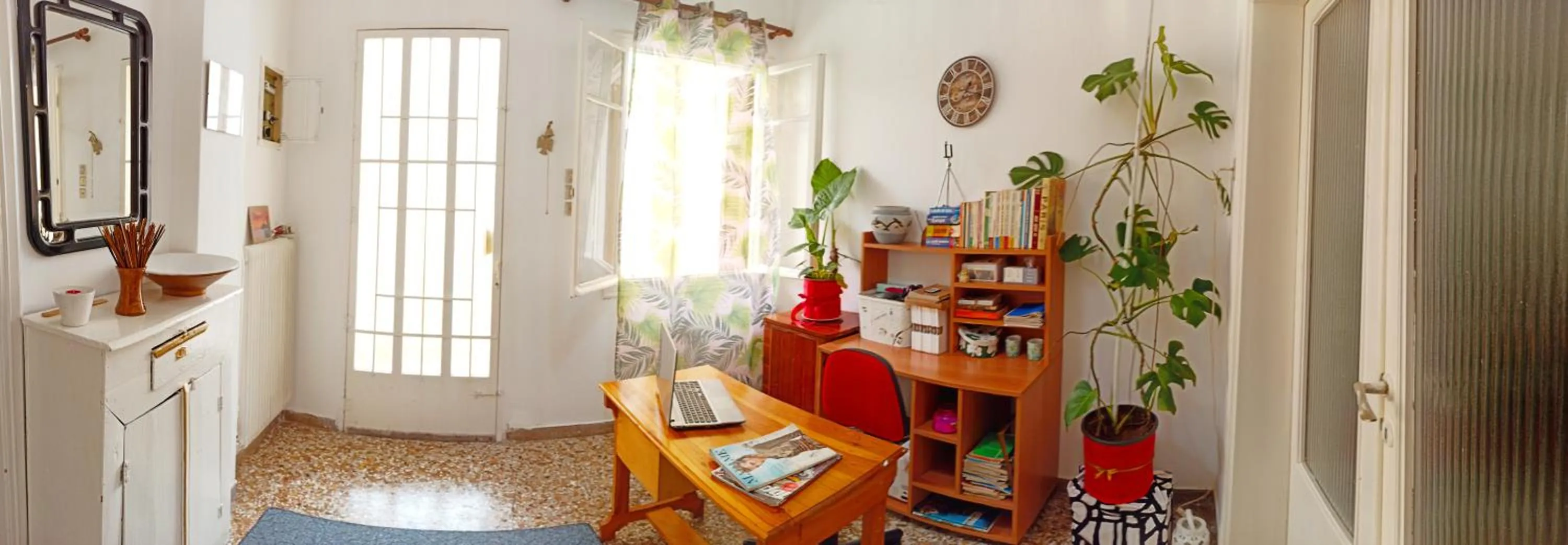 Cozy room in quiet neighbourhood