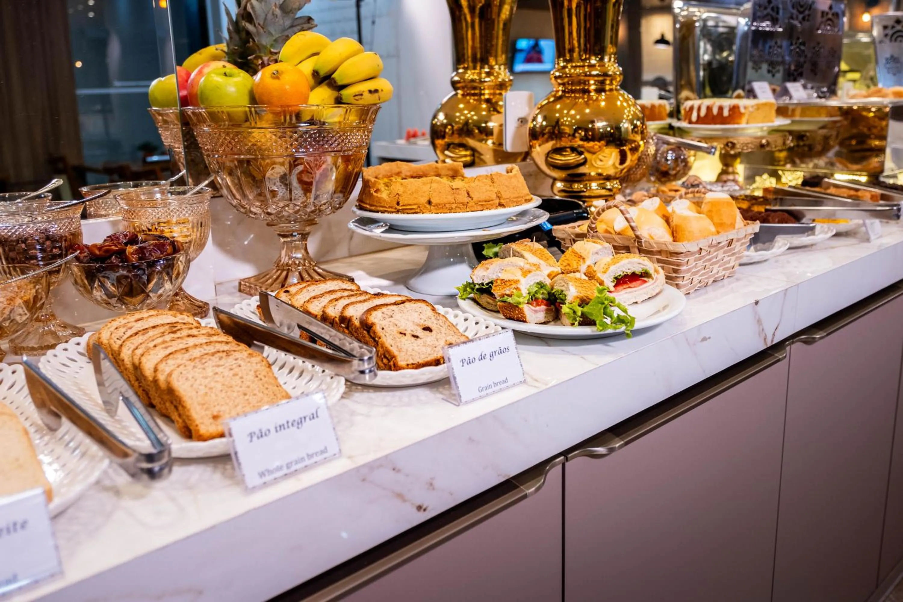 Food in Arca's Executive Hotel