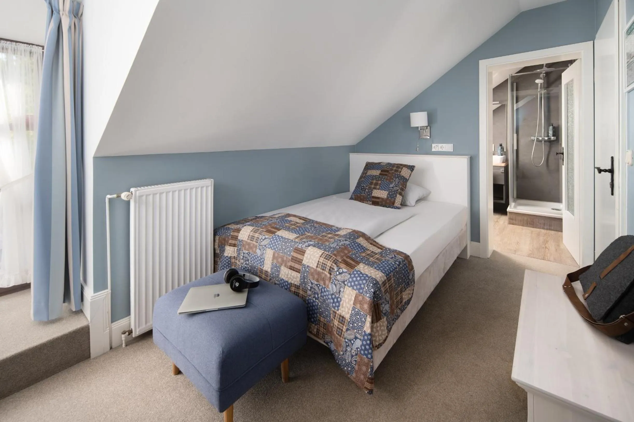 Bed in Kleinhuis Hotel Mellingburger Schleuse