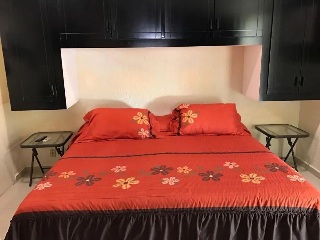 Bed in manzanillo villas del palmar