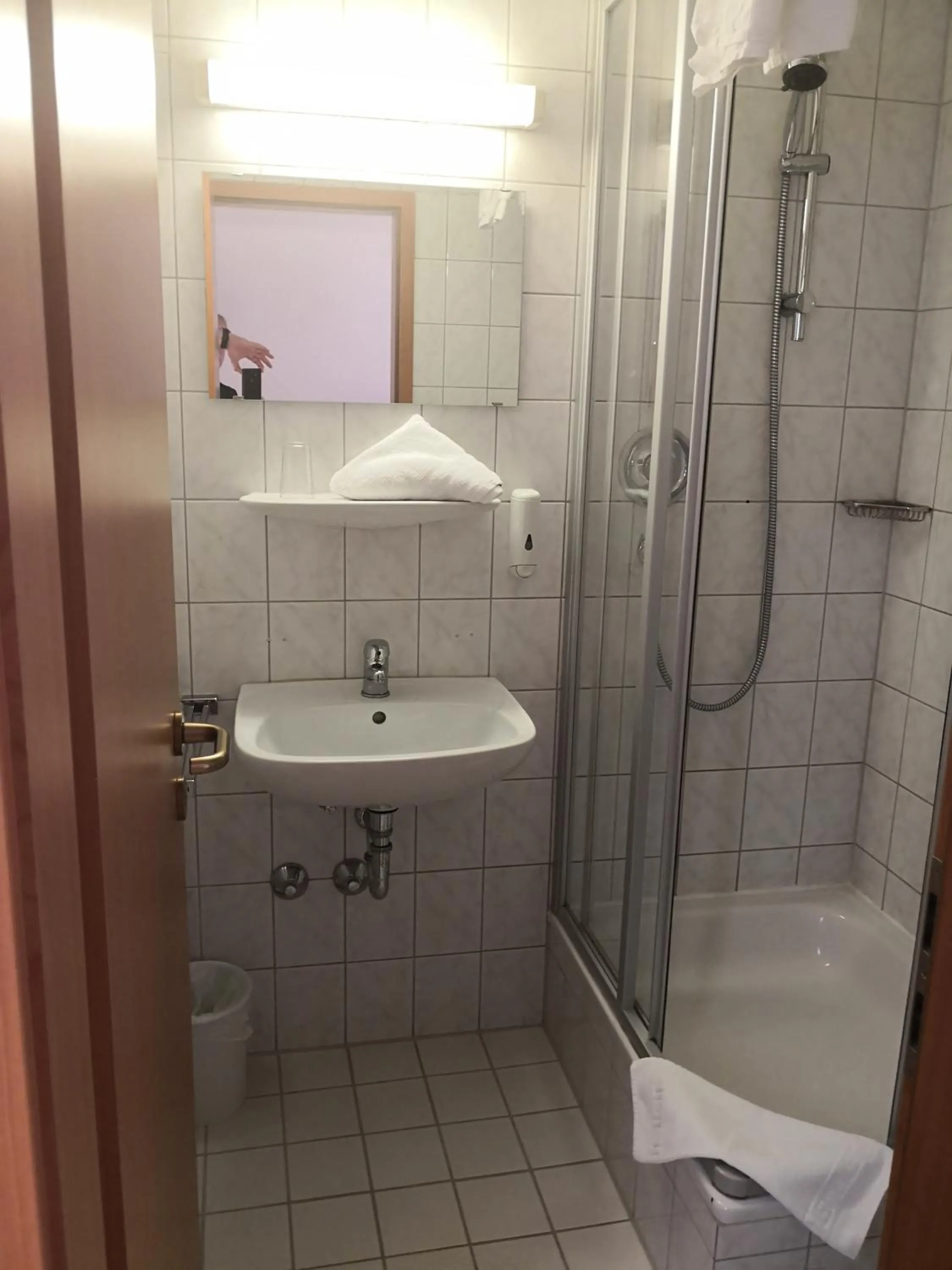 Bathroom in Hotel Mainperle