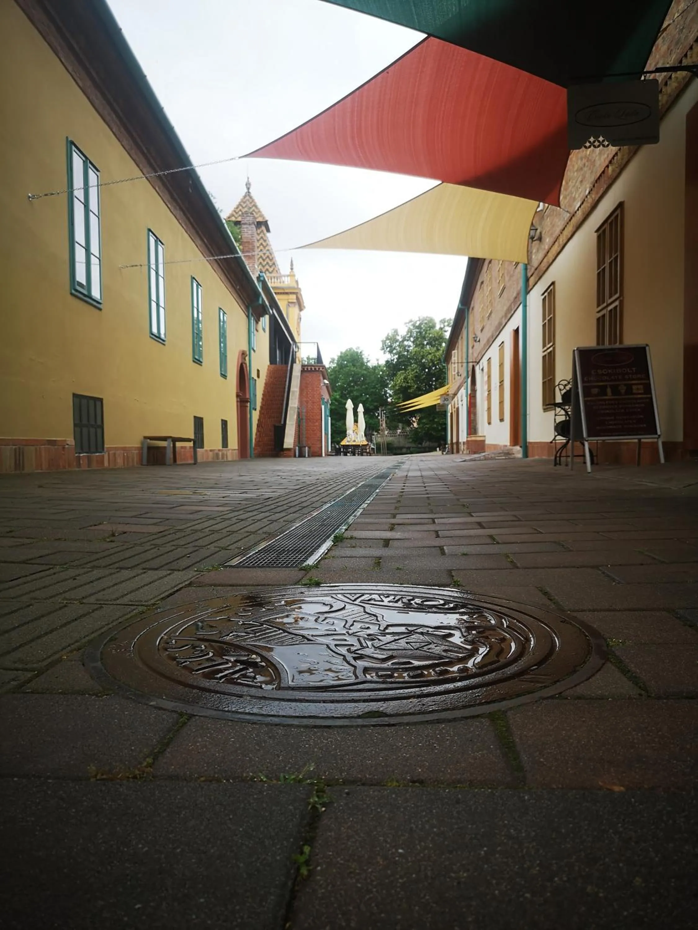 Property building in Zsolnay Negyed Vendégháza