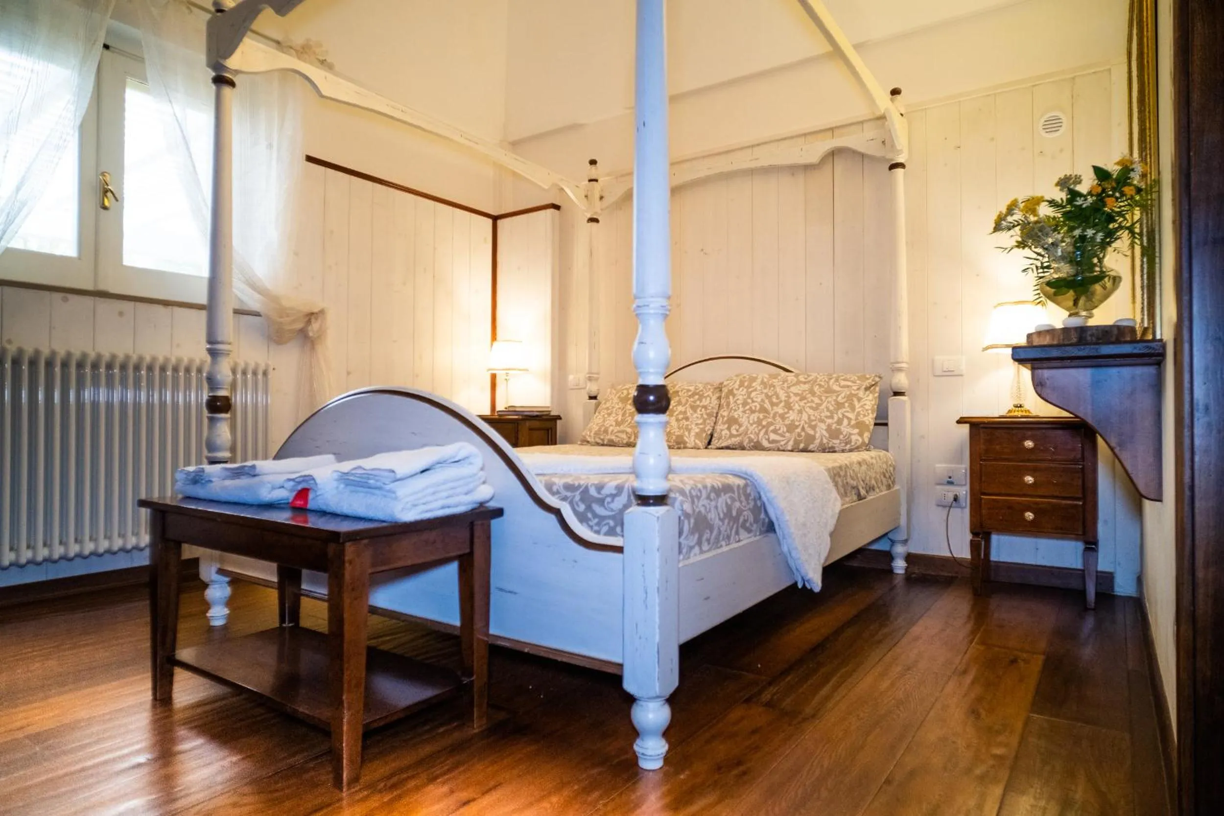 Bed in La Valle Del Cristallo Wellness & Charme