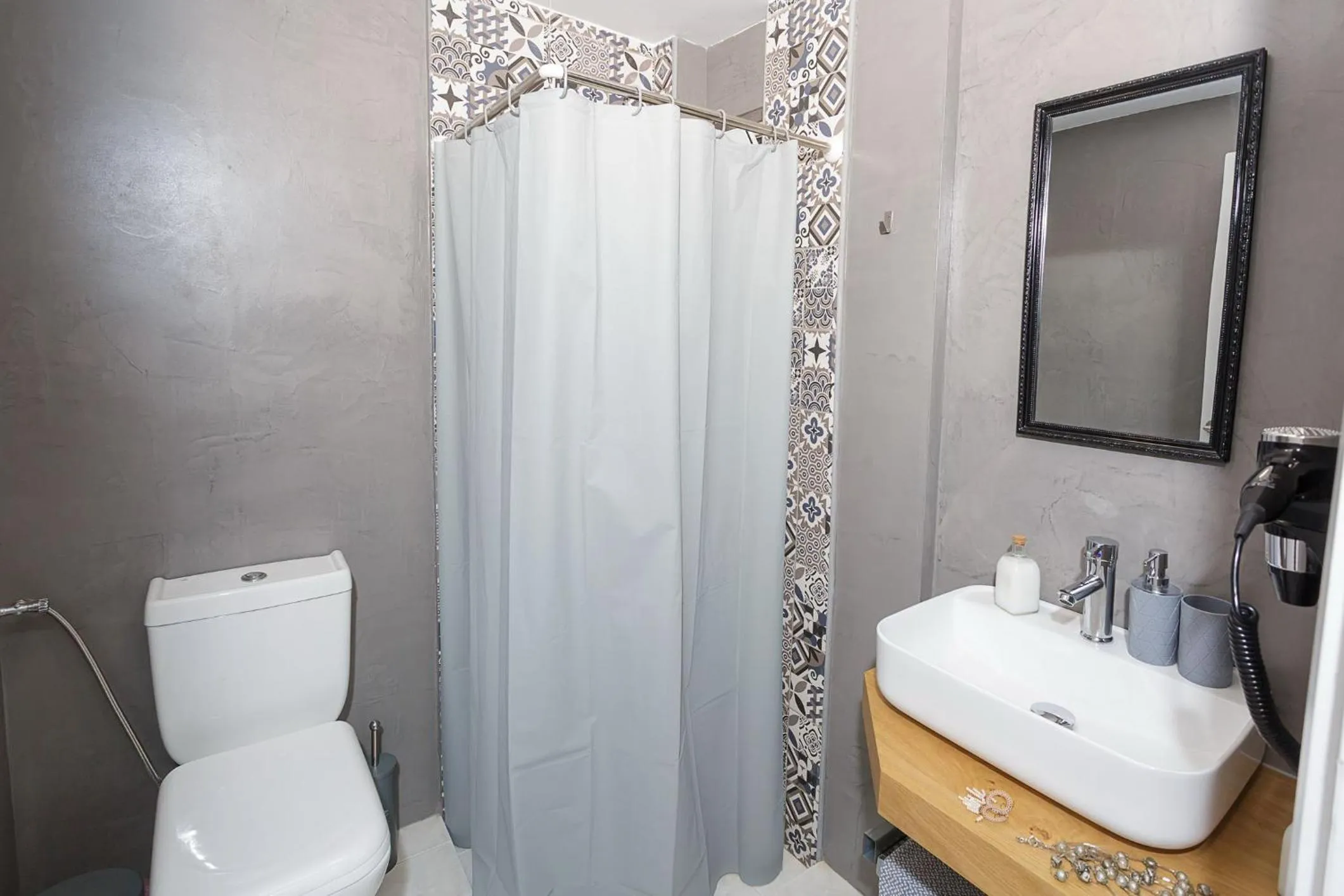 Toilet in Sole Mare Seaside Apartments