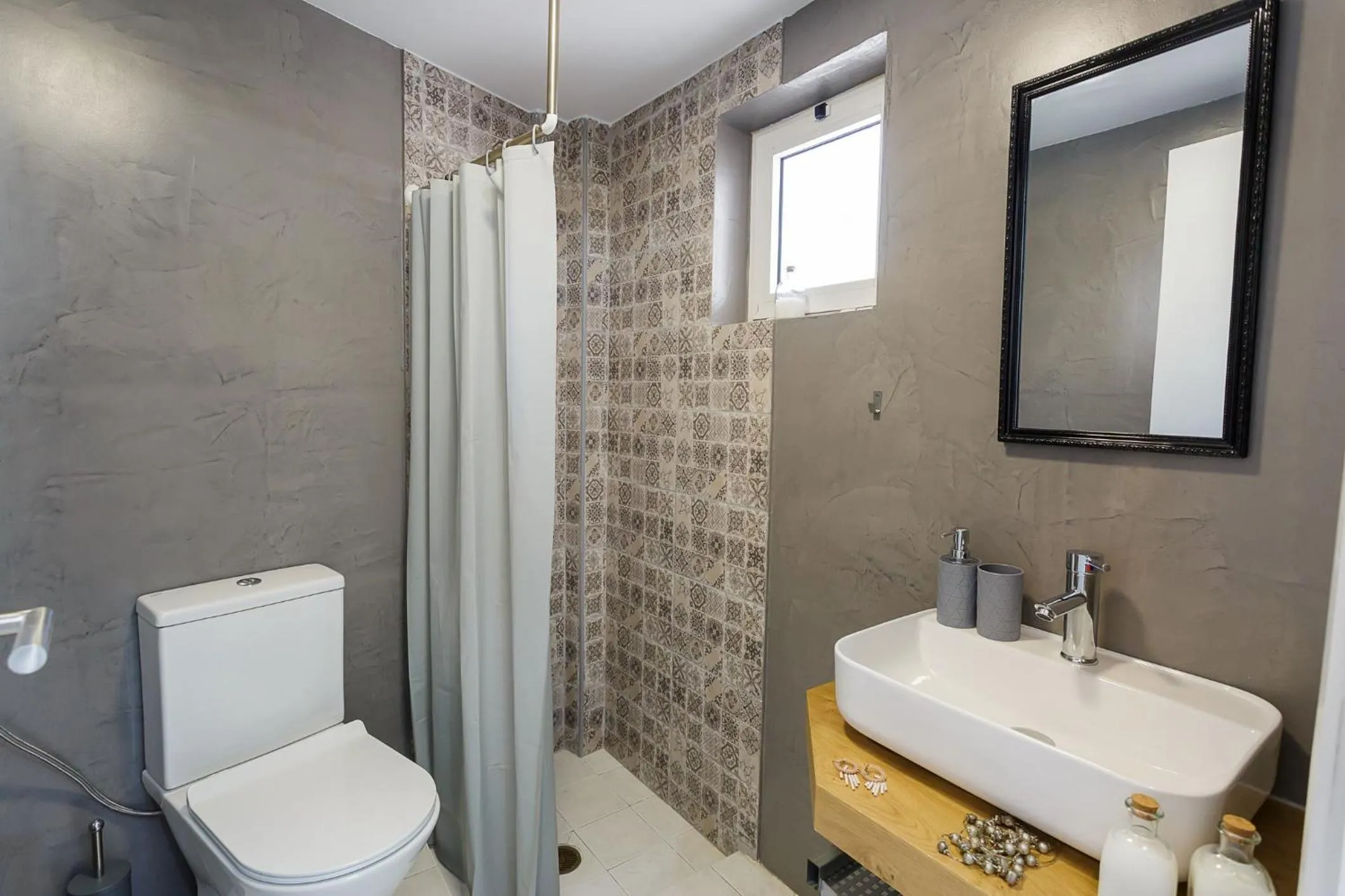 Toilet in Sole Mare Seaside Apartments