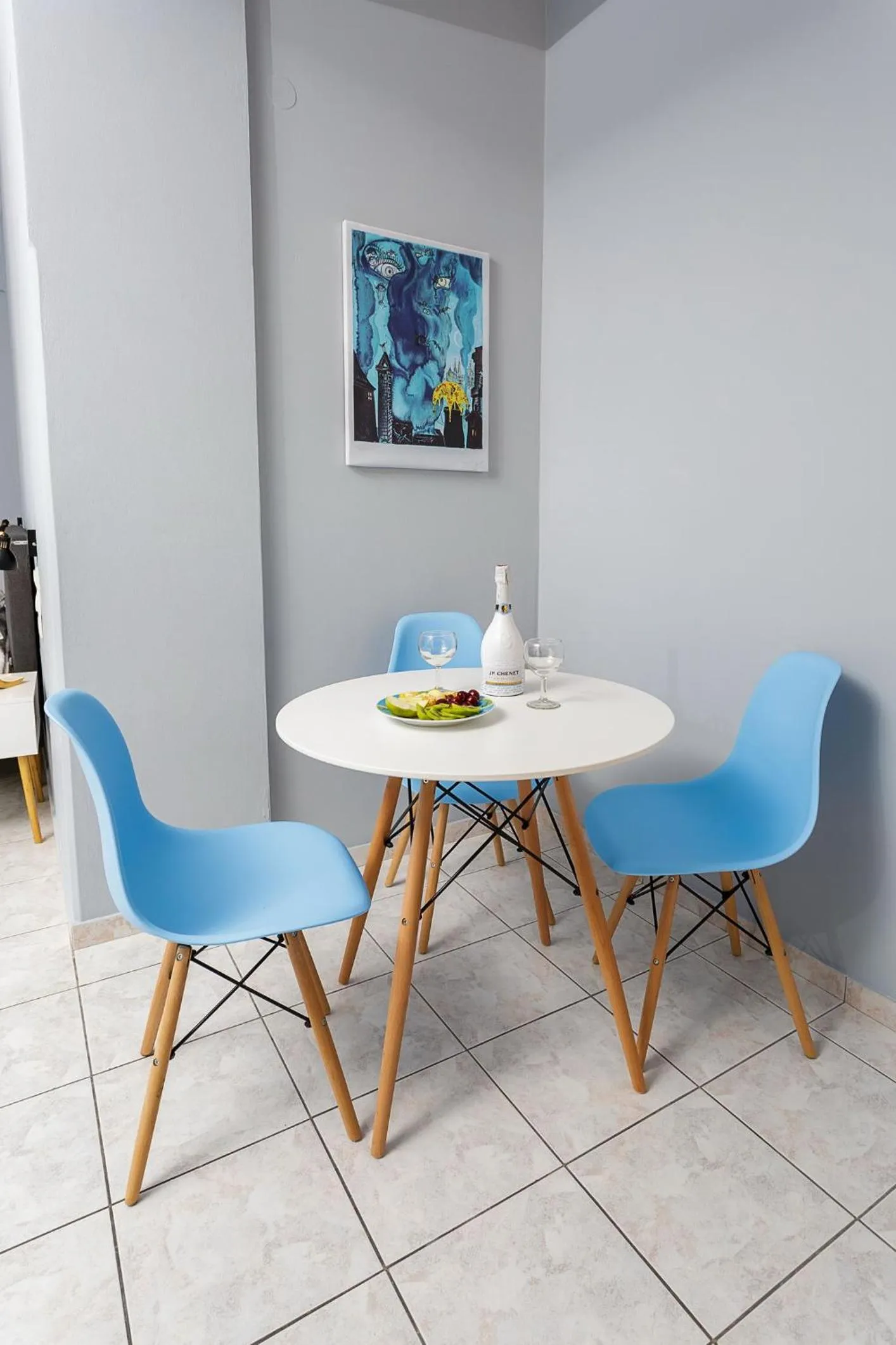 Dining area in Sole Mare Seaside Apartments