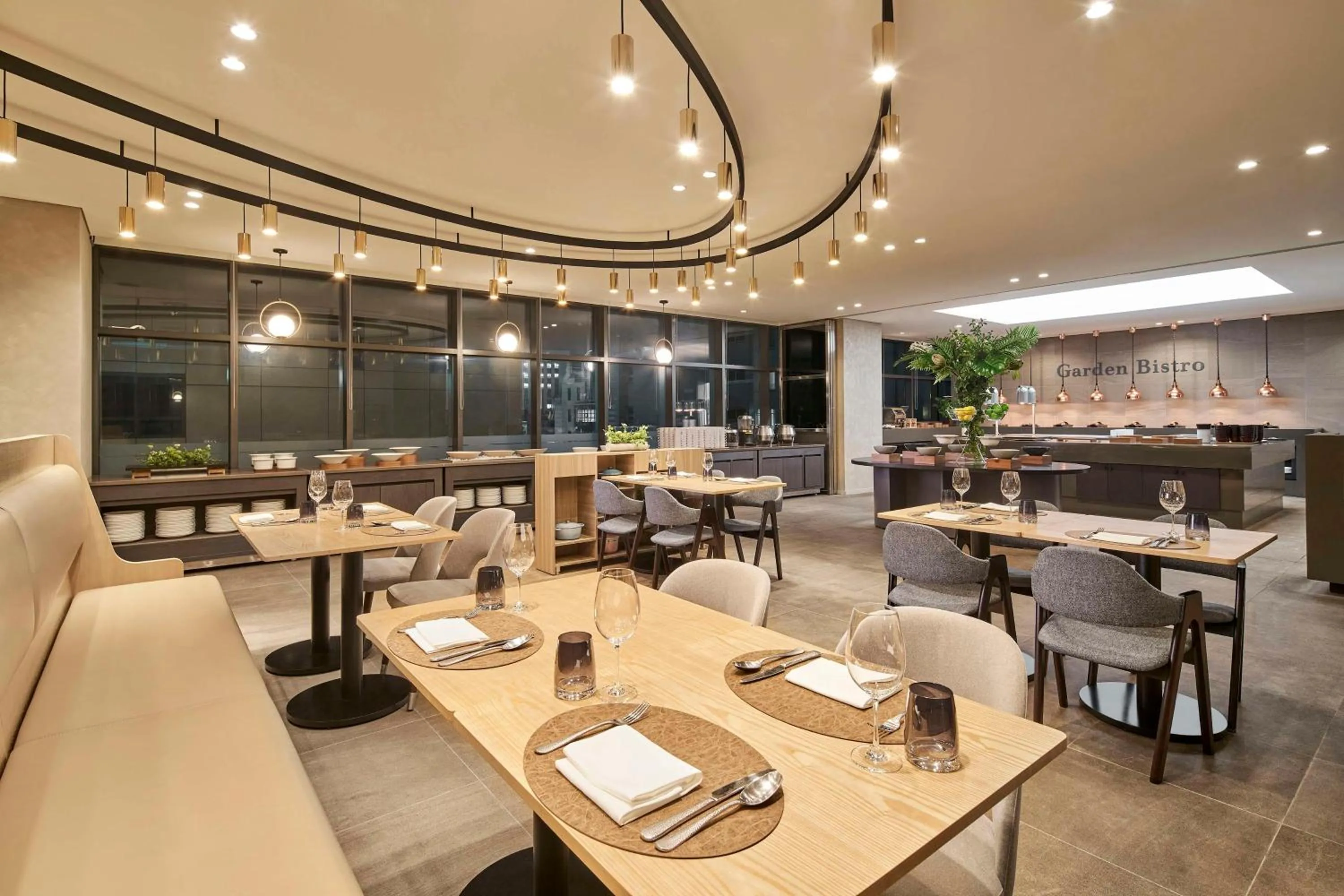 Restaurant/places to eat in Hilton Garden Inn Seoul Gangnam