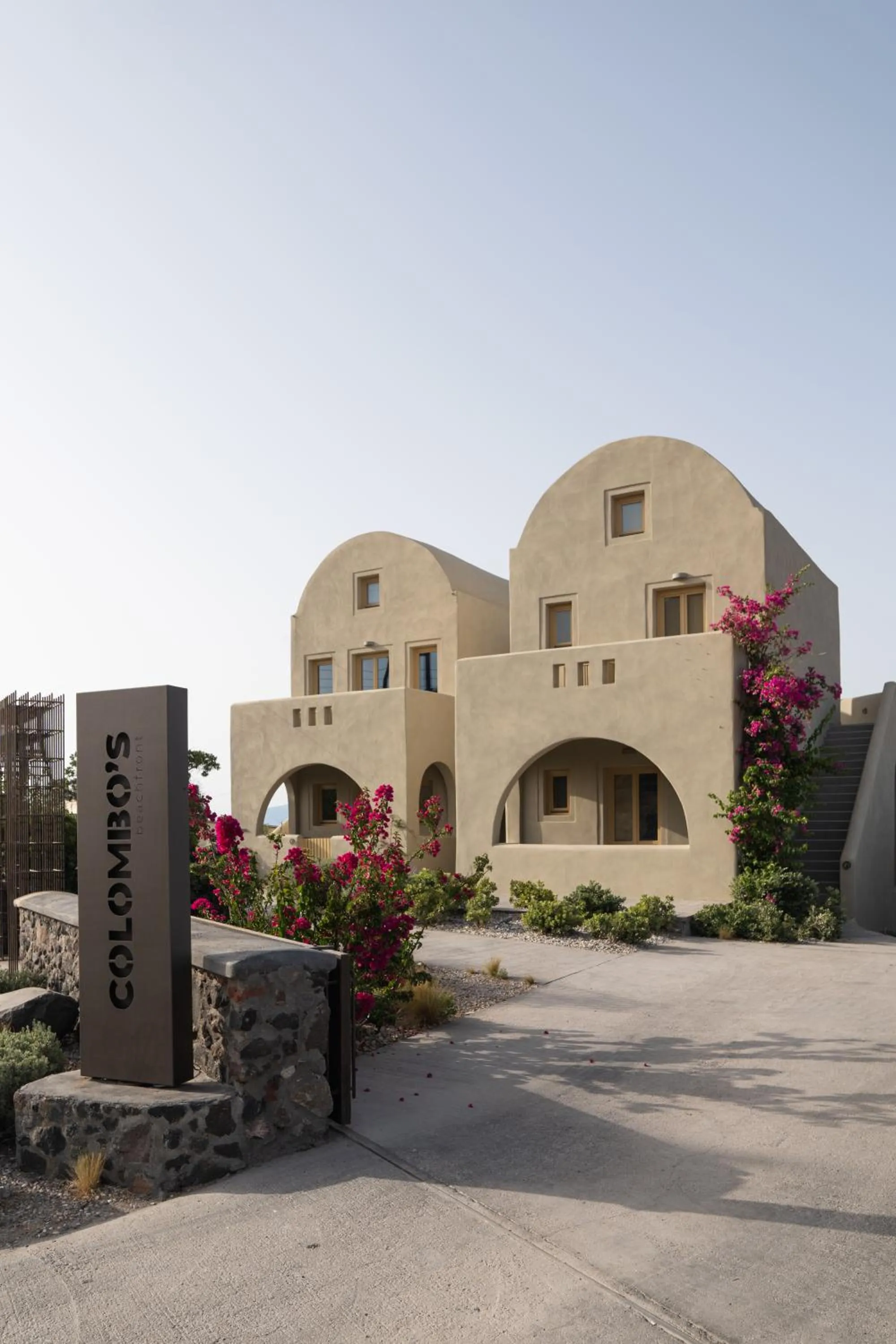 Property building in Colombos Beachfront