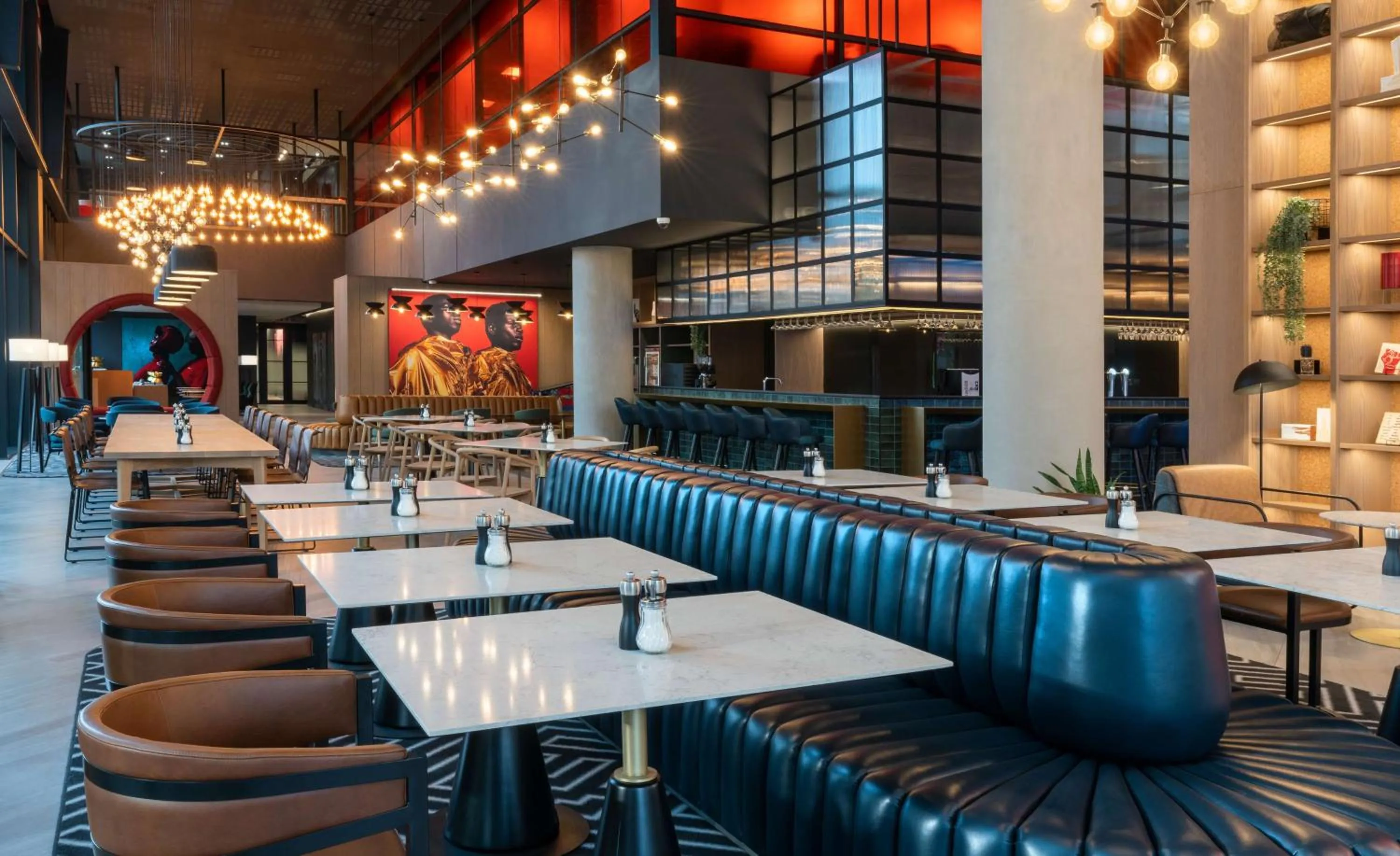 Restaurant/places to eat in Radisson RED Hotel Johannesburg Rosebank