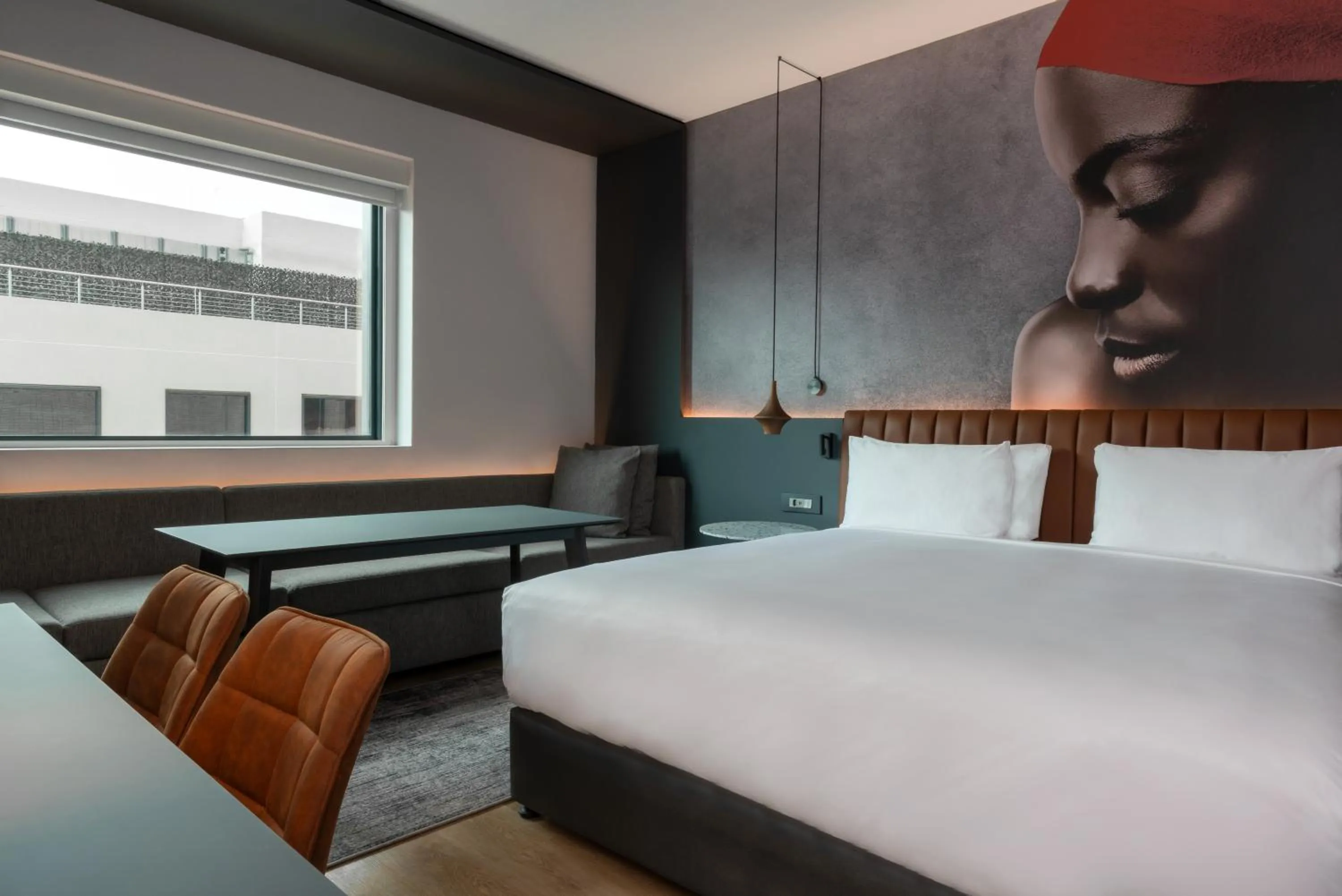 Bed in Radisson RED Hotel Johannesburg Rosebank