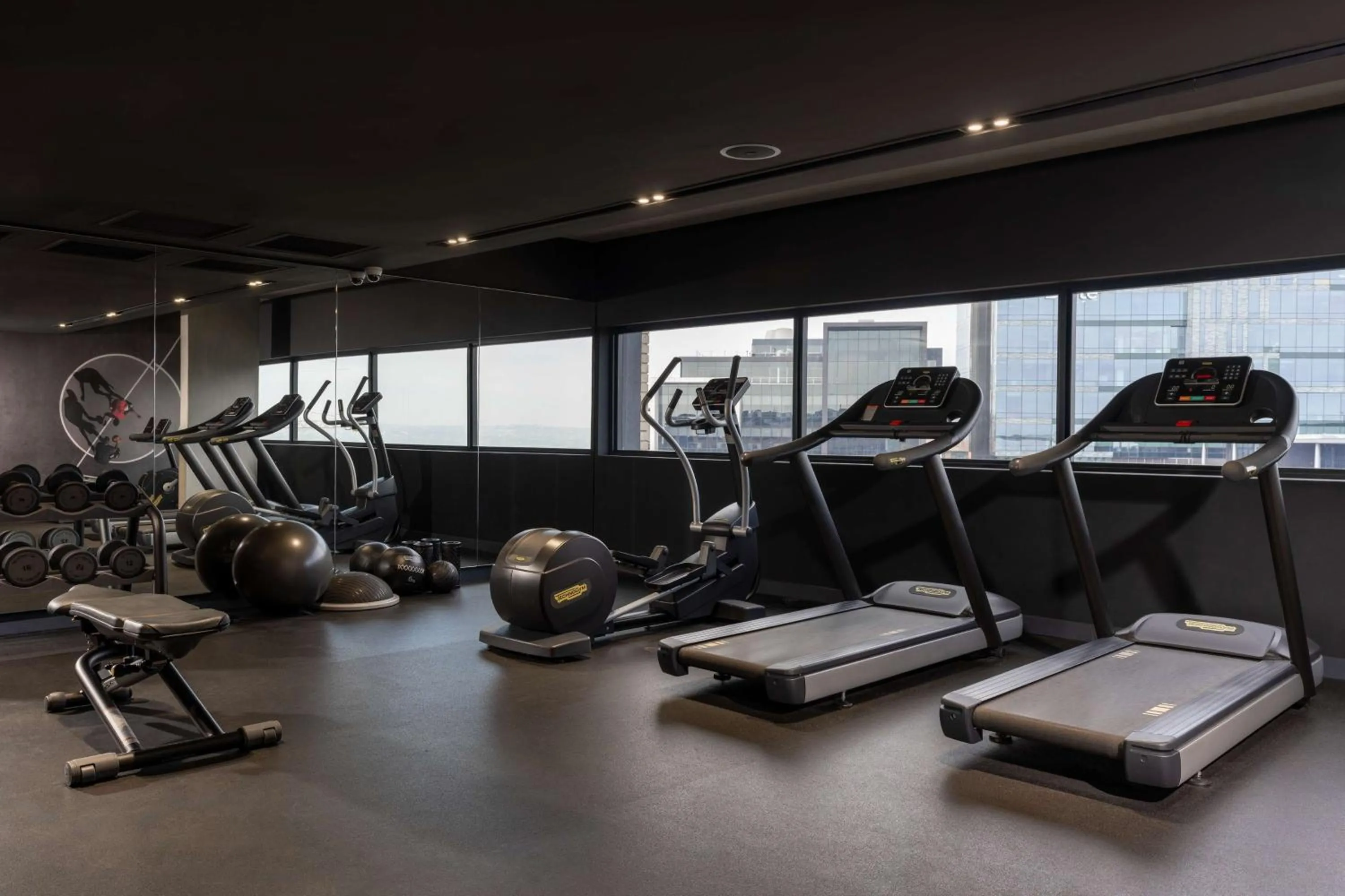 Fitness centre/facilities in Radisson RED Hotel Johannesburg Rosebank