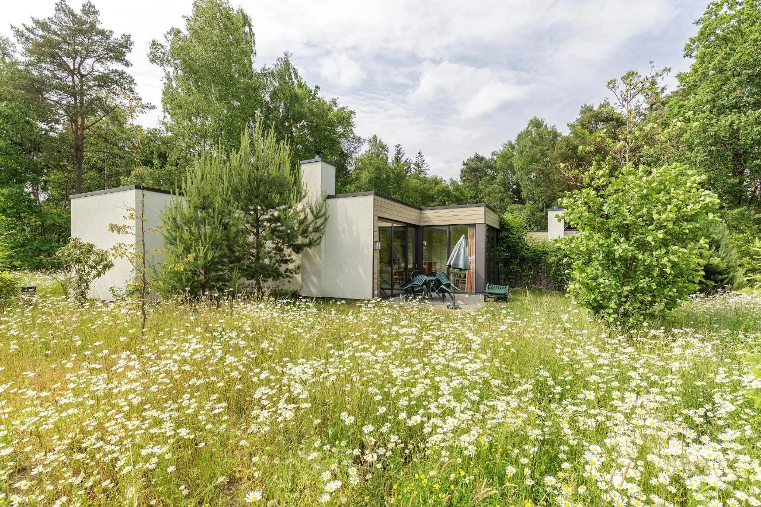 Garden view in Center Parcs Bispinger Lüneburger Heide
