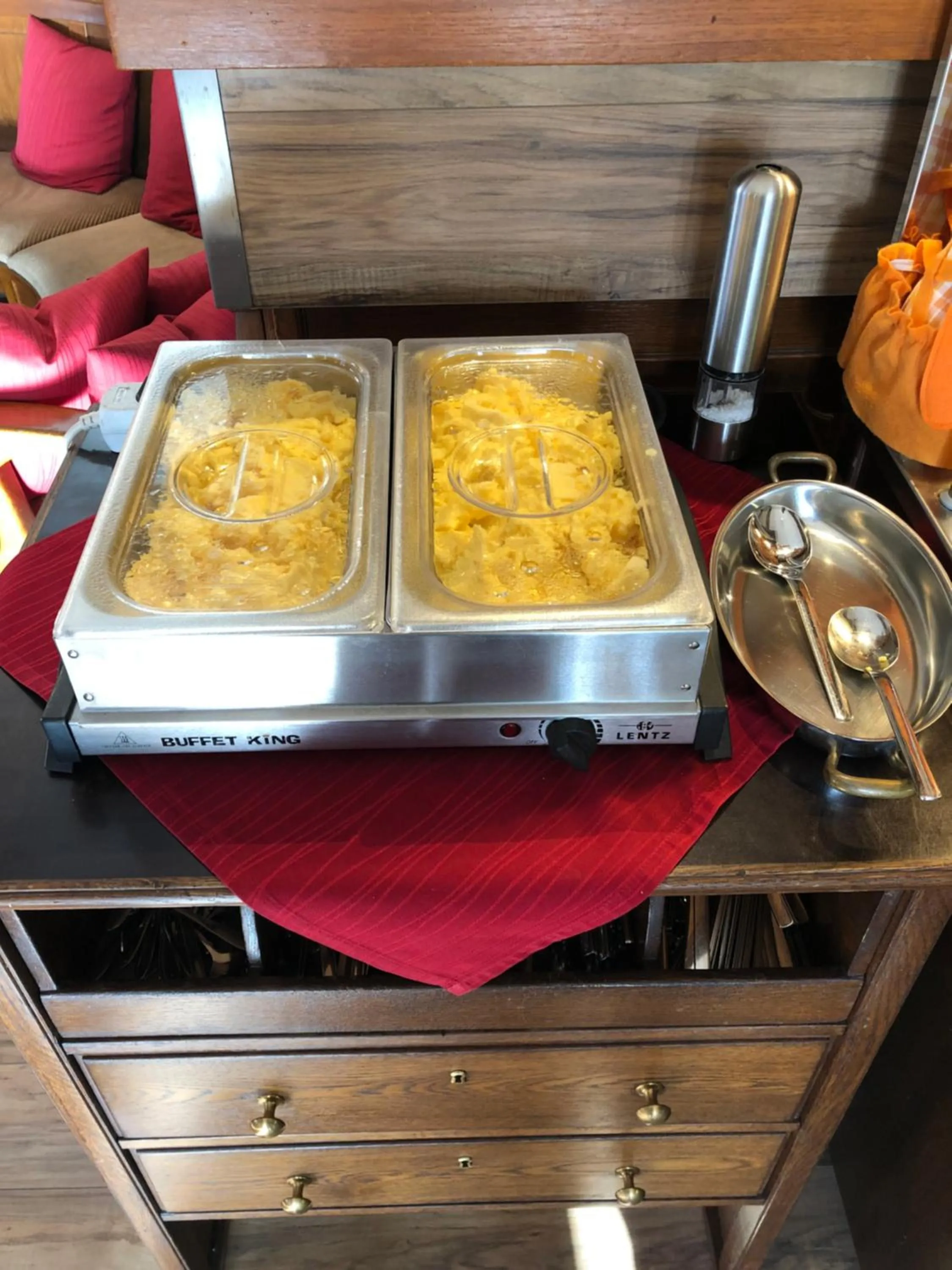 Buffet breakfast in Deutsches Haus Munster