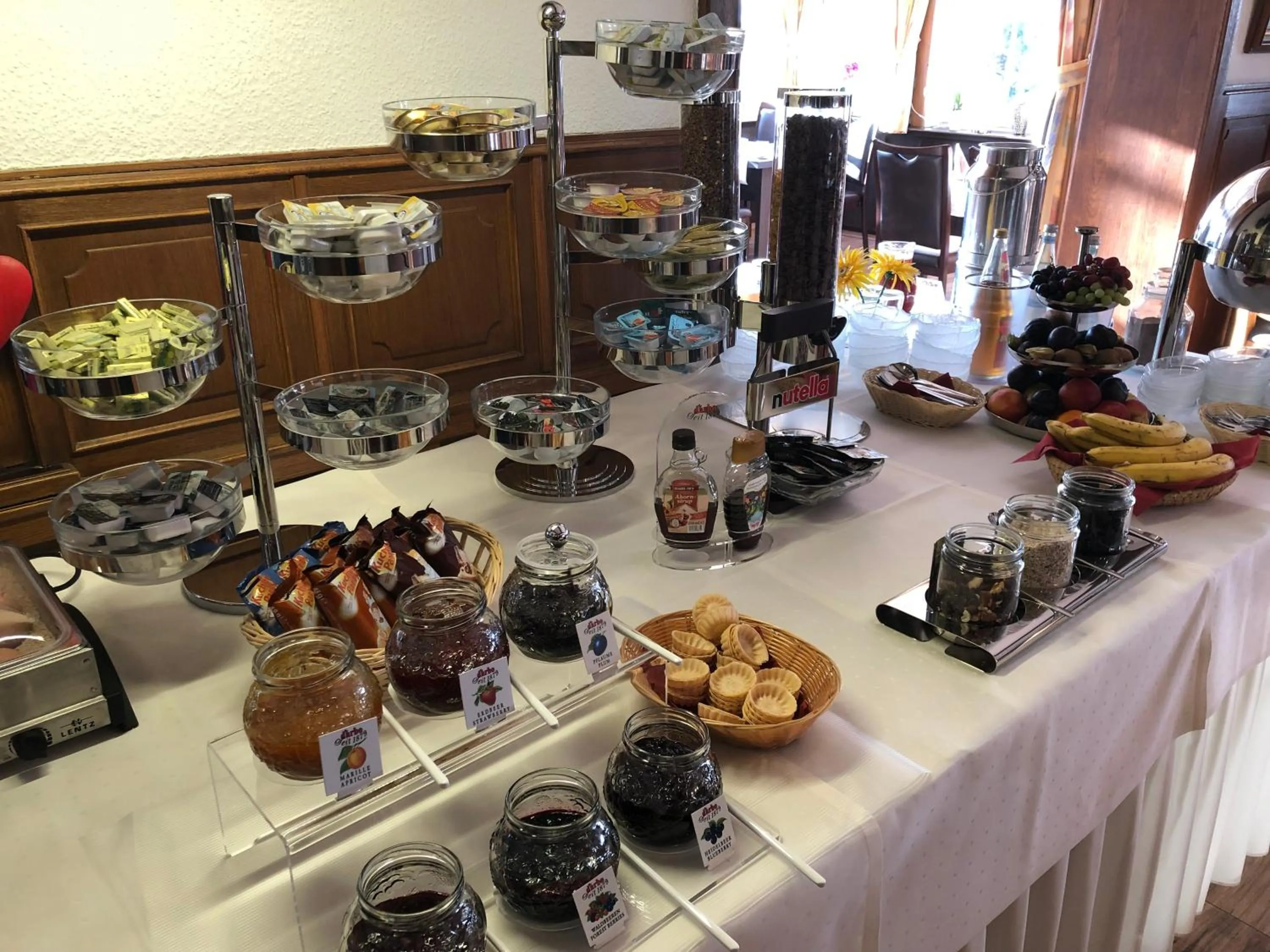 Buffet breakfast in Deutsches Haus Munster