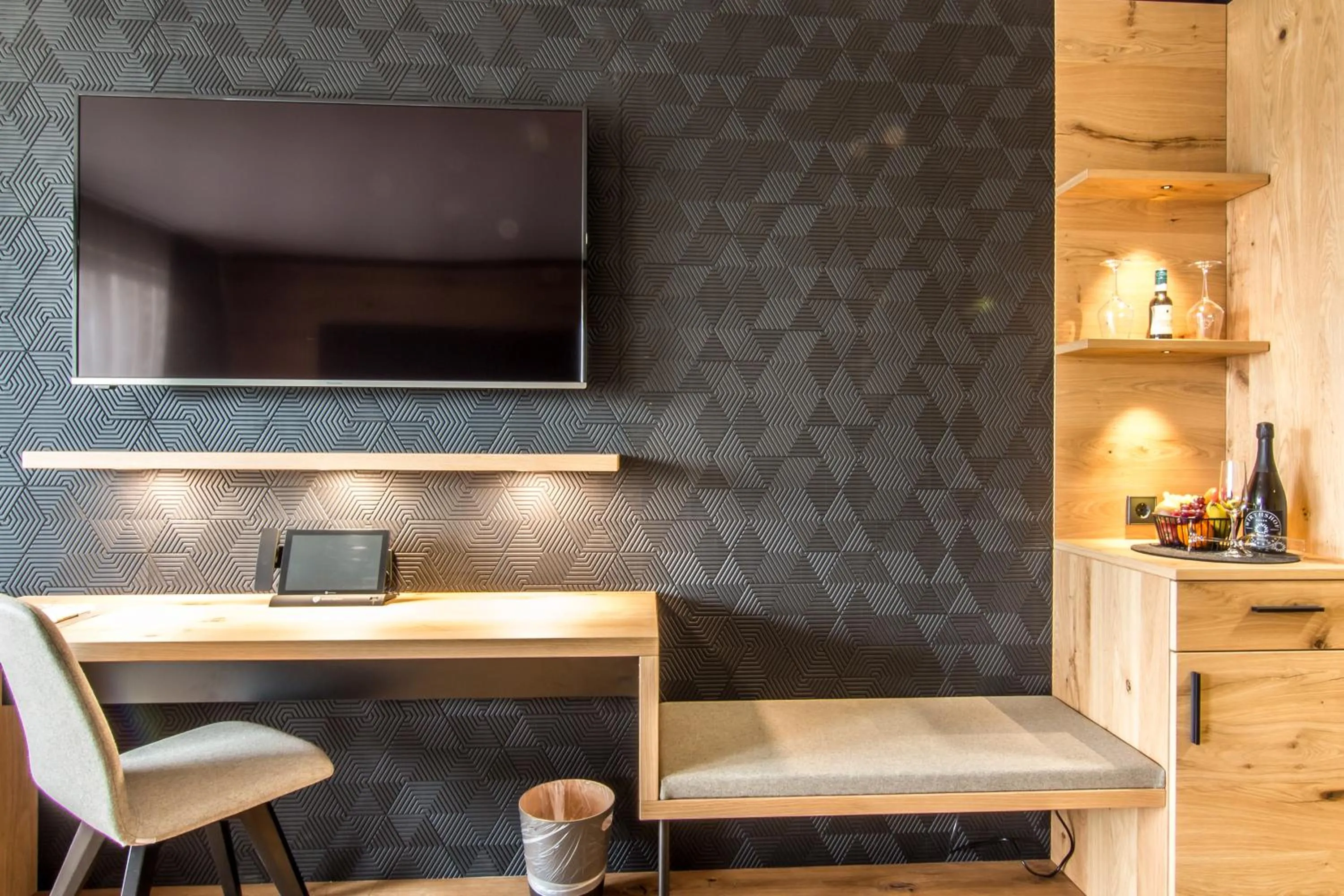 TV and multimedia in Wirthshof Hotel & Chalets