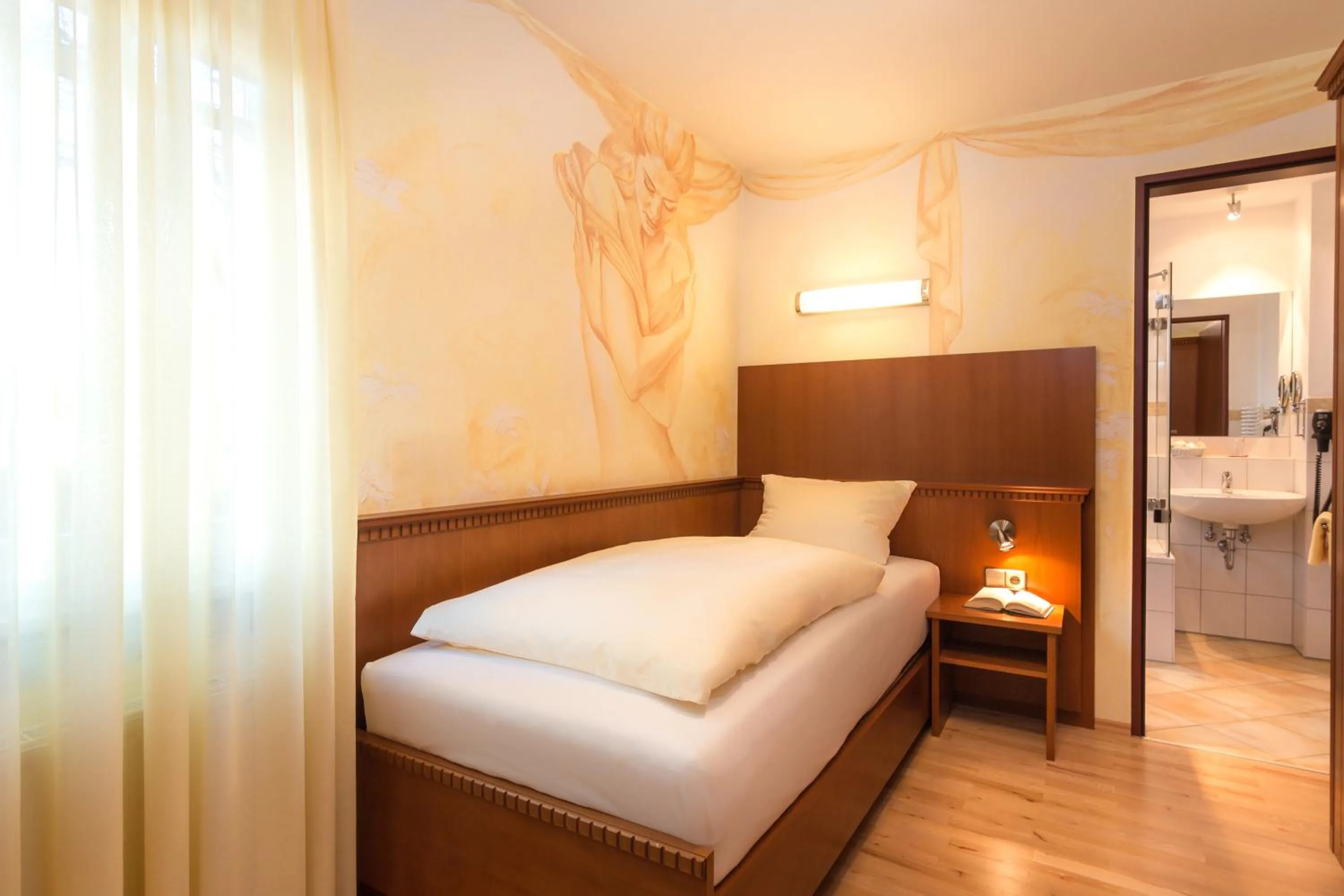 Photo of the whole room, Bed in Wirthshof Hotel & Chalets