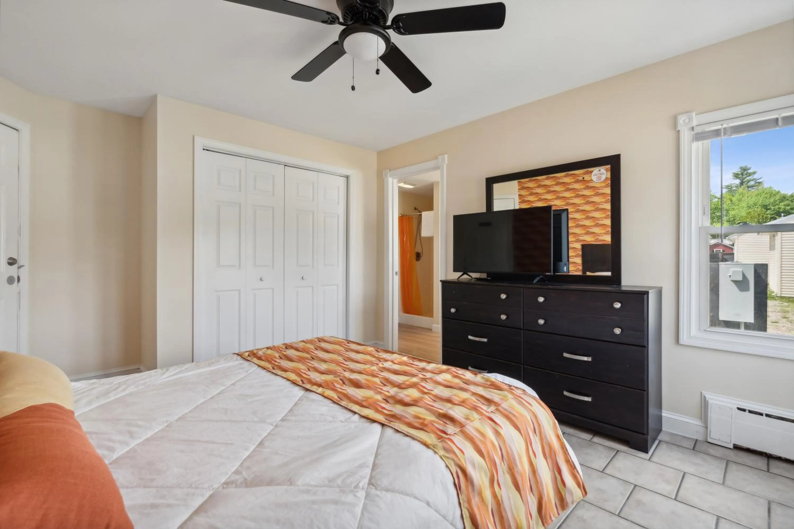 Bed in Wagon Wheel Motel