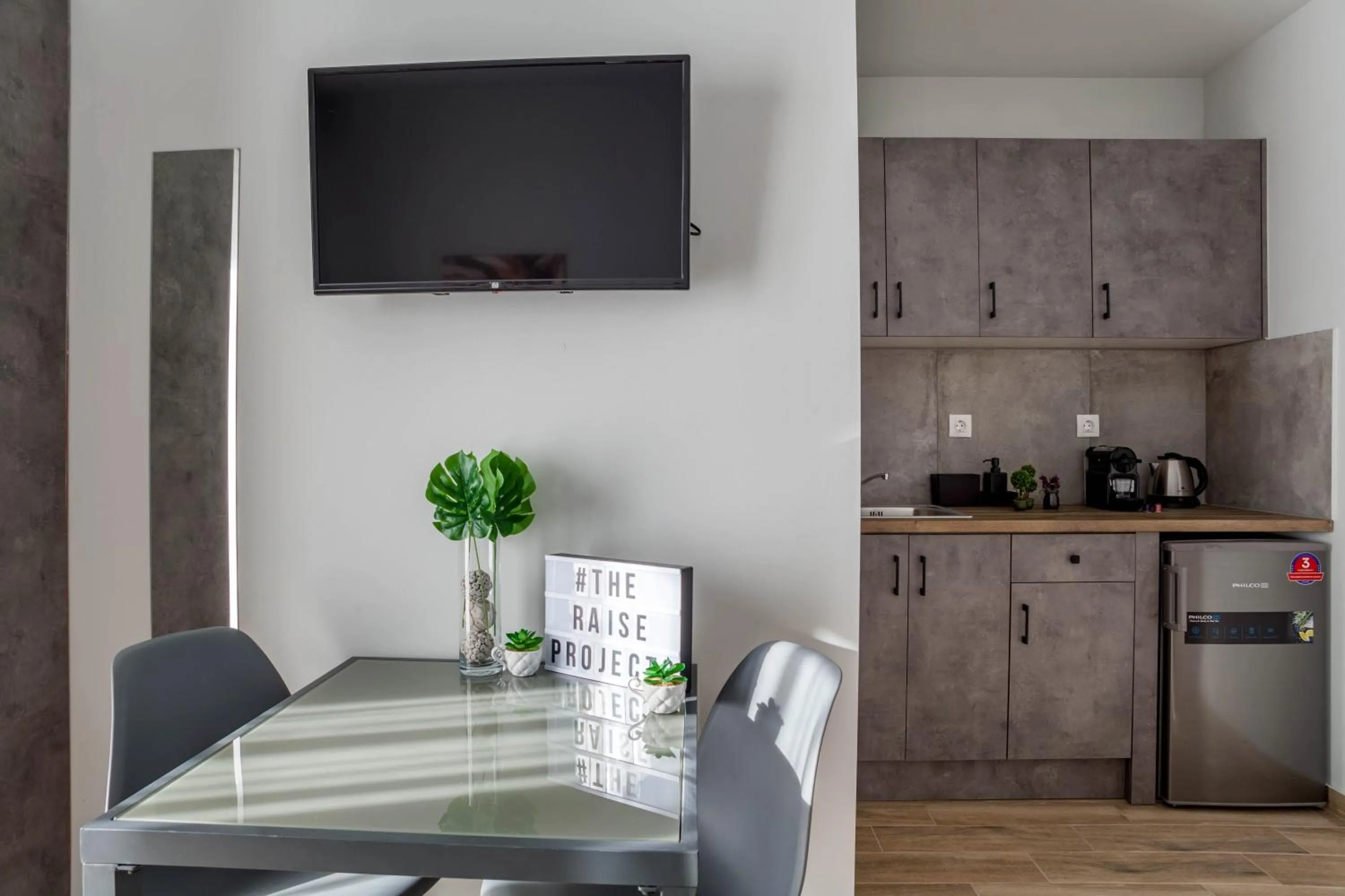 TV and multimedia in Raise Heraklion Boutique Apartments