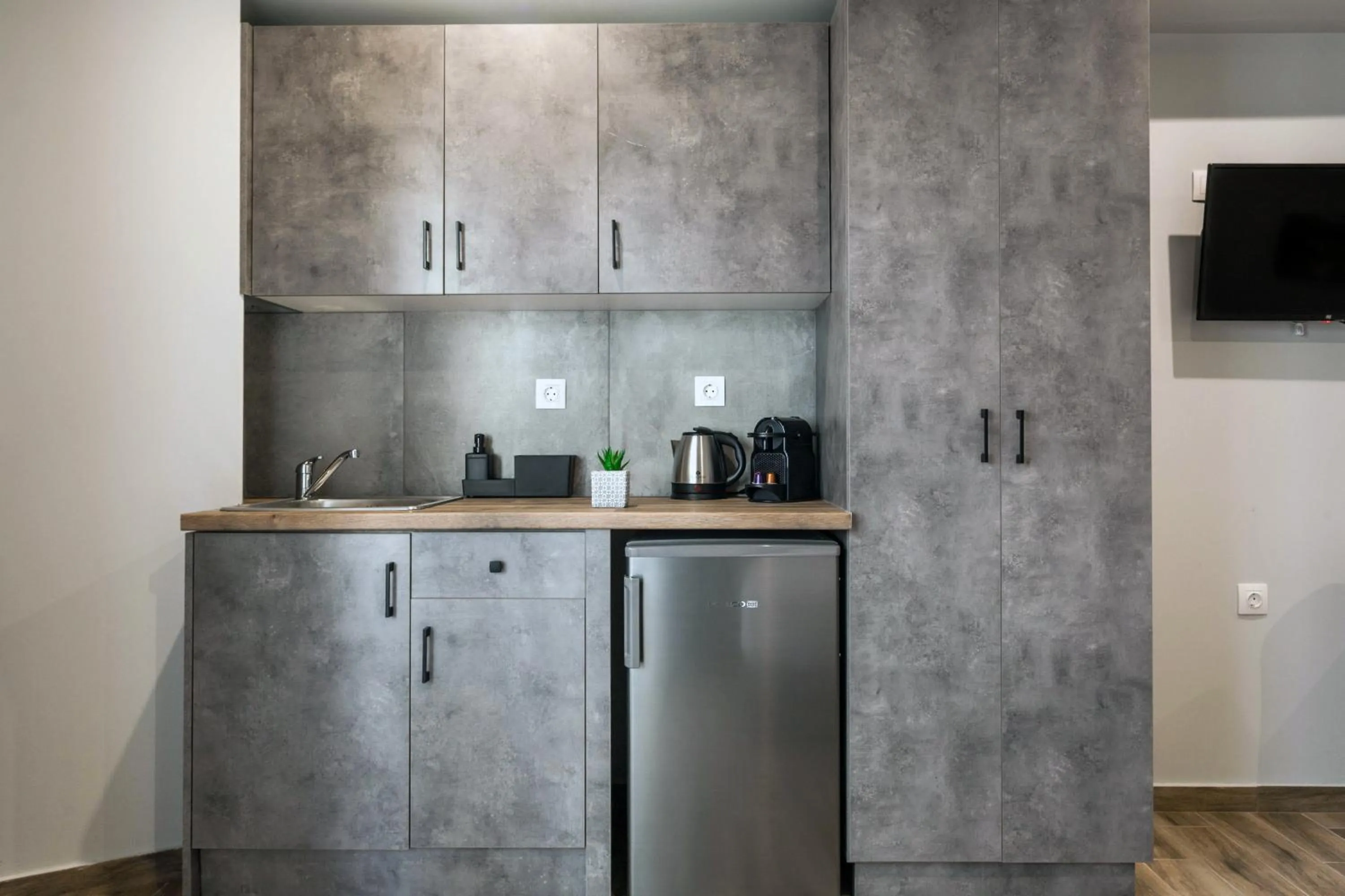 Coffee/tea facilities in Raise Heraklion Boutique Apartments